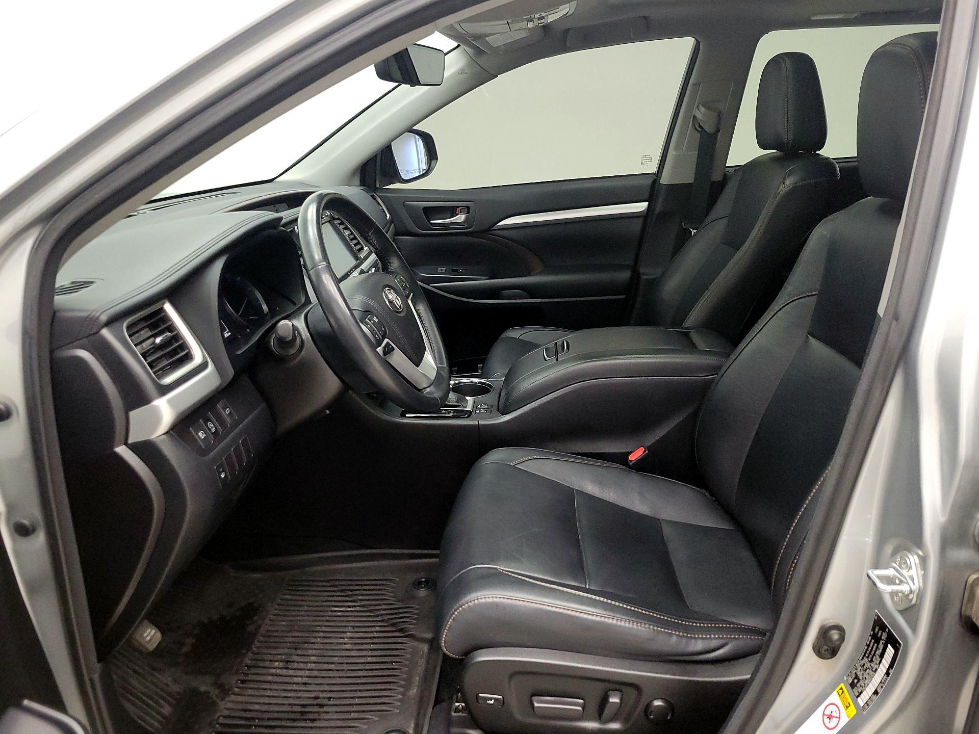 Thumbnail: 2017 Toyota Highlander - 11