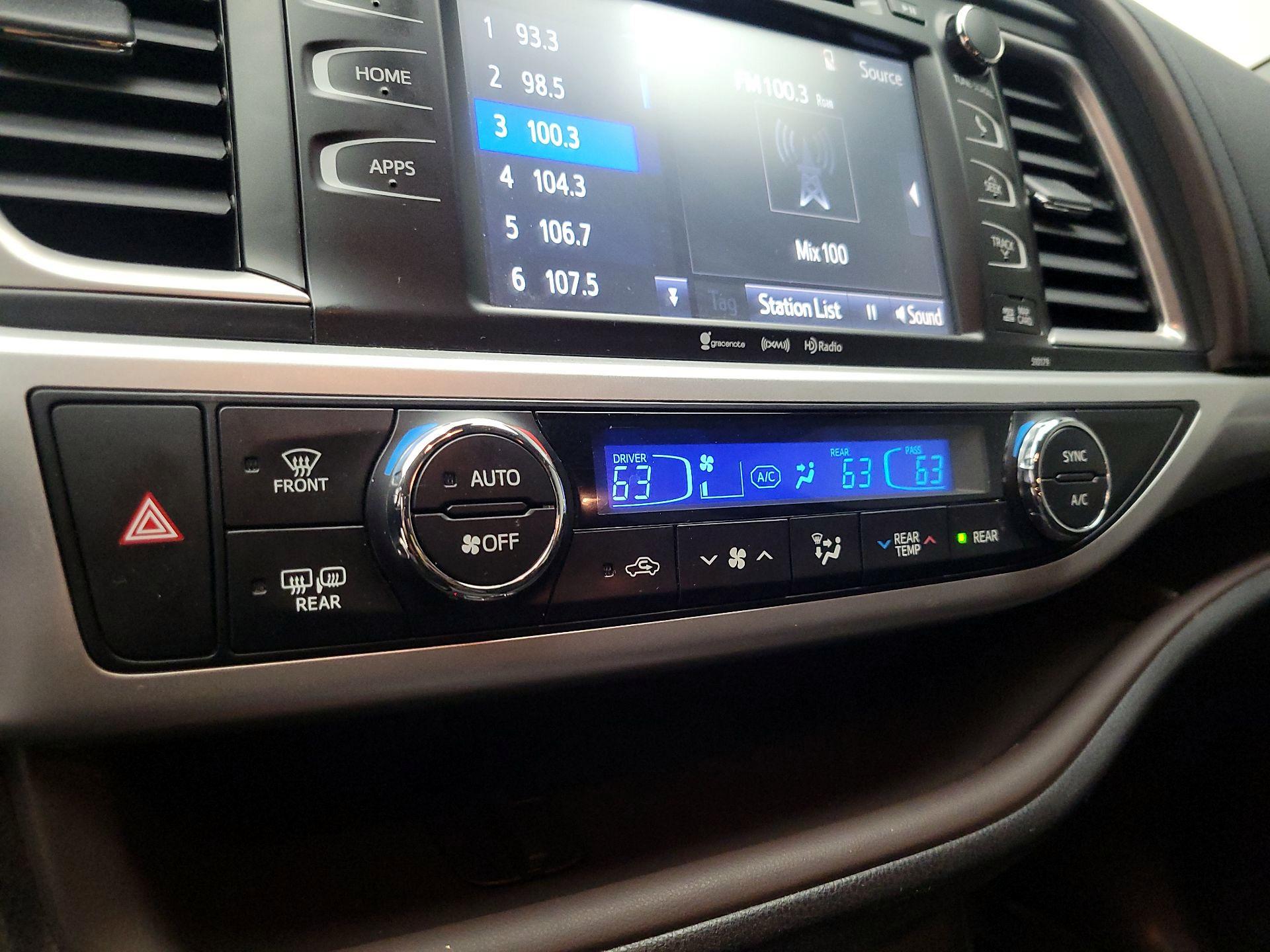 Thumbnail: 2017 Toyota Highlander - 16