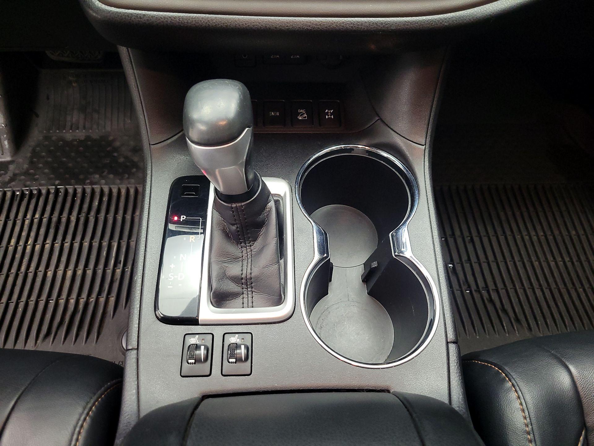 Thumbnail: 2017 Toyota Highlander - 17