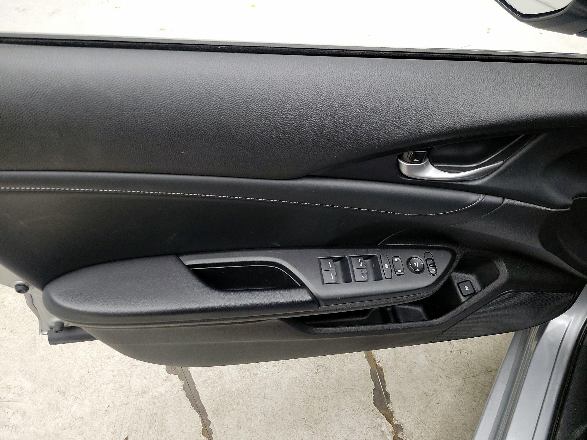 Thumbnail: 2019 Honda Insight - 12