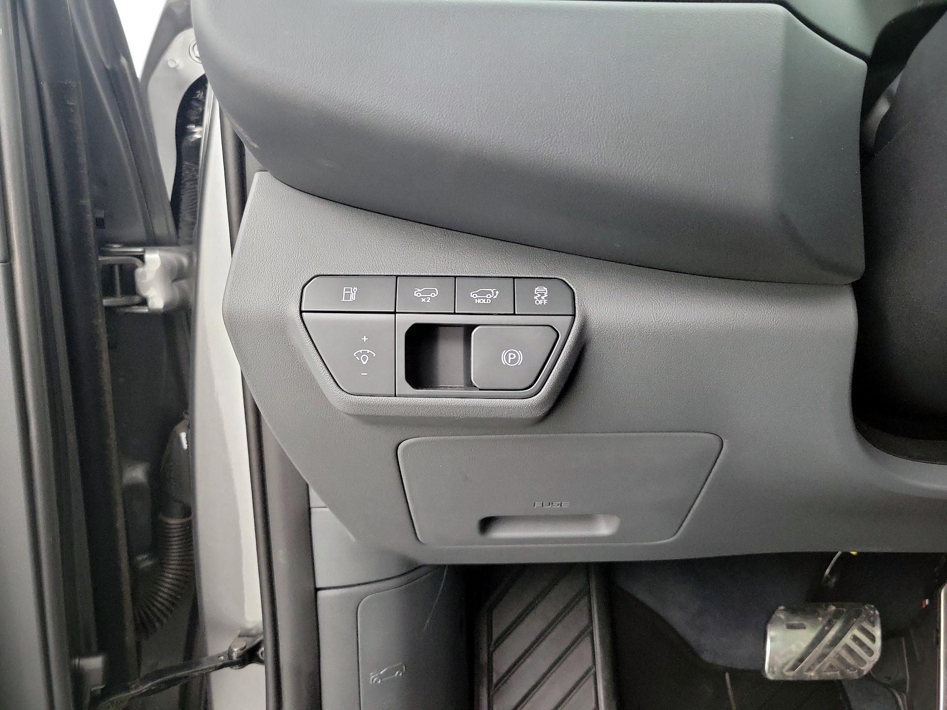 Thumbnail: 2025 Kia EV9 - 13