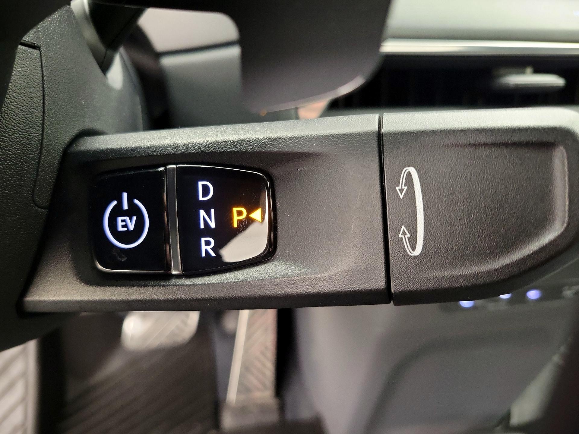 Thumbnail: 2025 Kia EV9 - 18