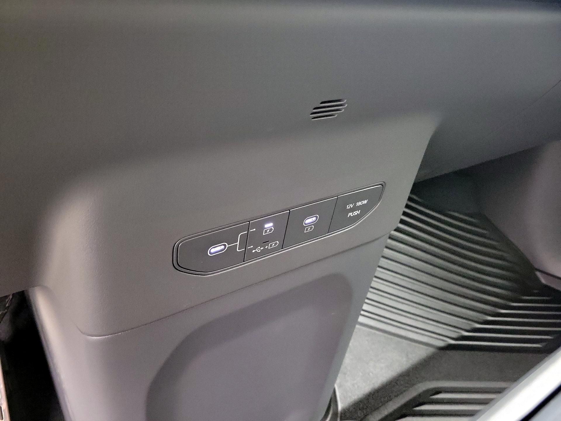 Thumbnail: 2025 Kia EV9 - 19