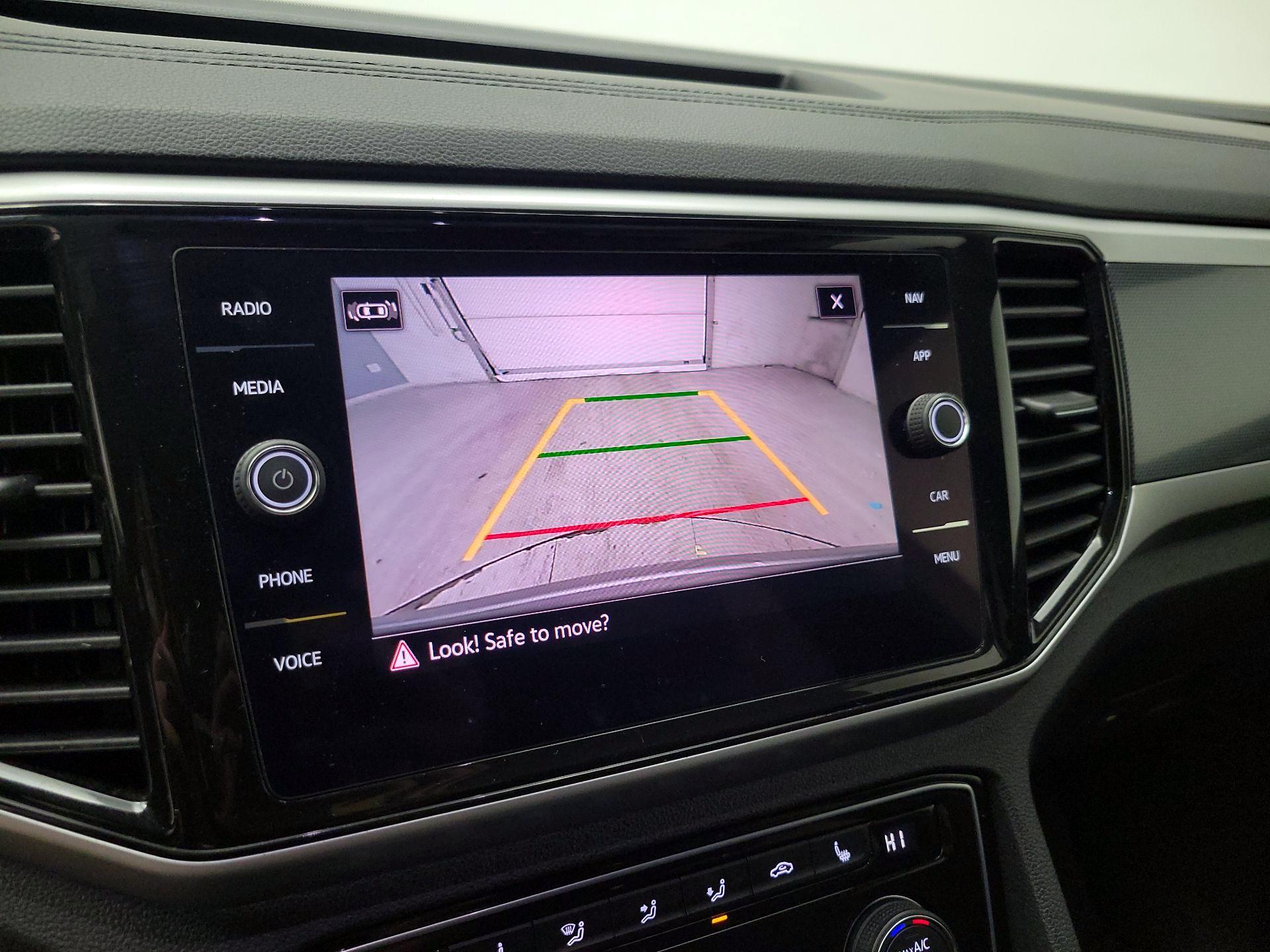 Thumbnail: 2022 Volkswagen Atlas - 15