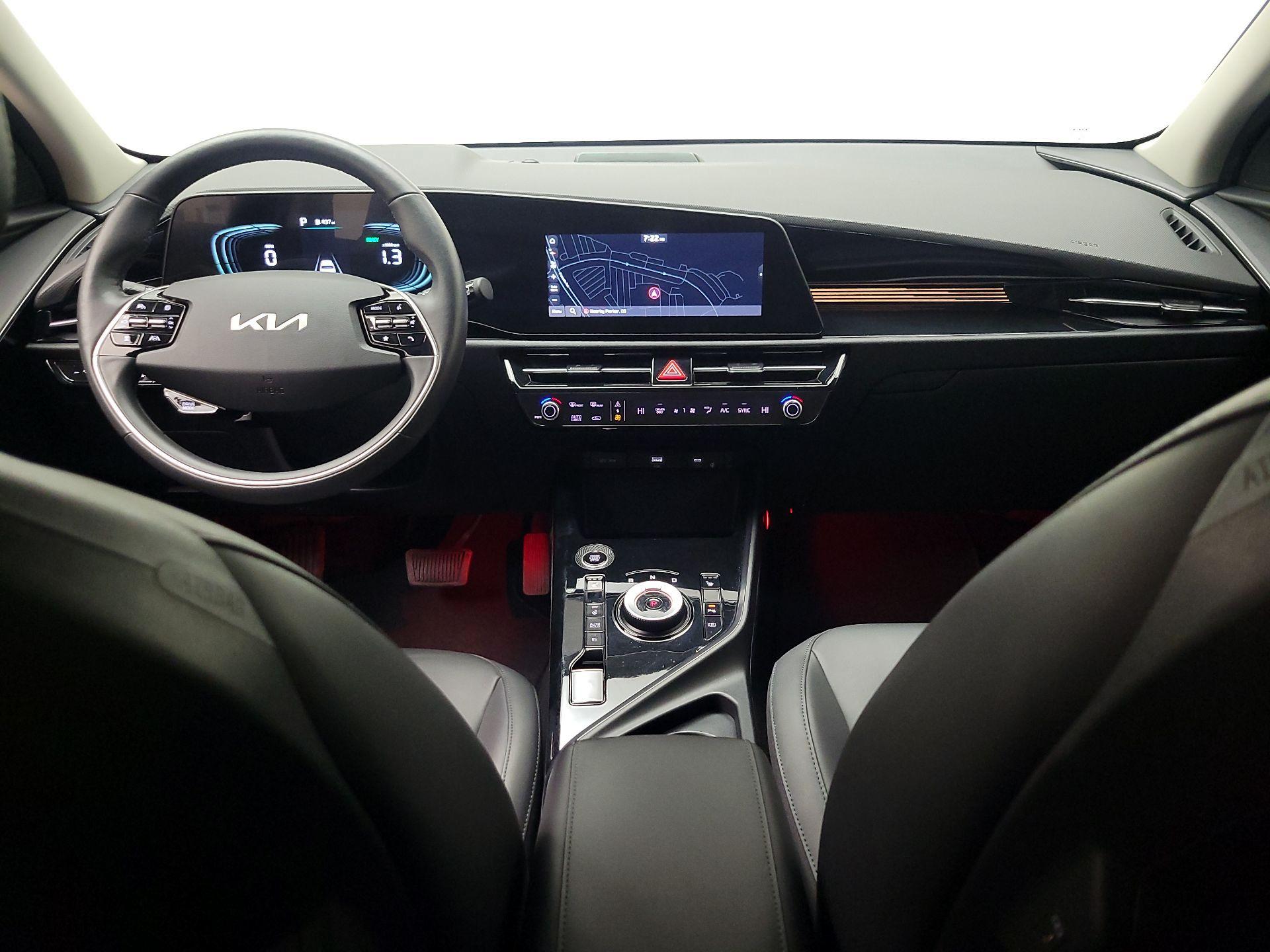 Thumbnail: 2023 Kia Niro - 9