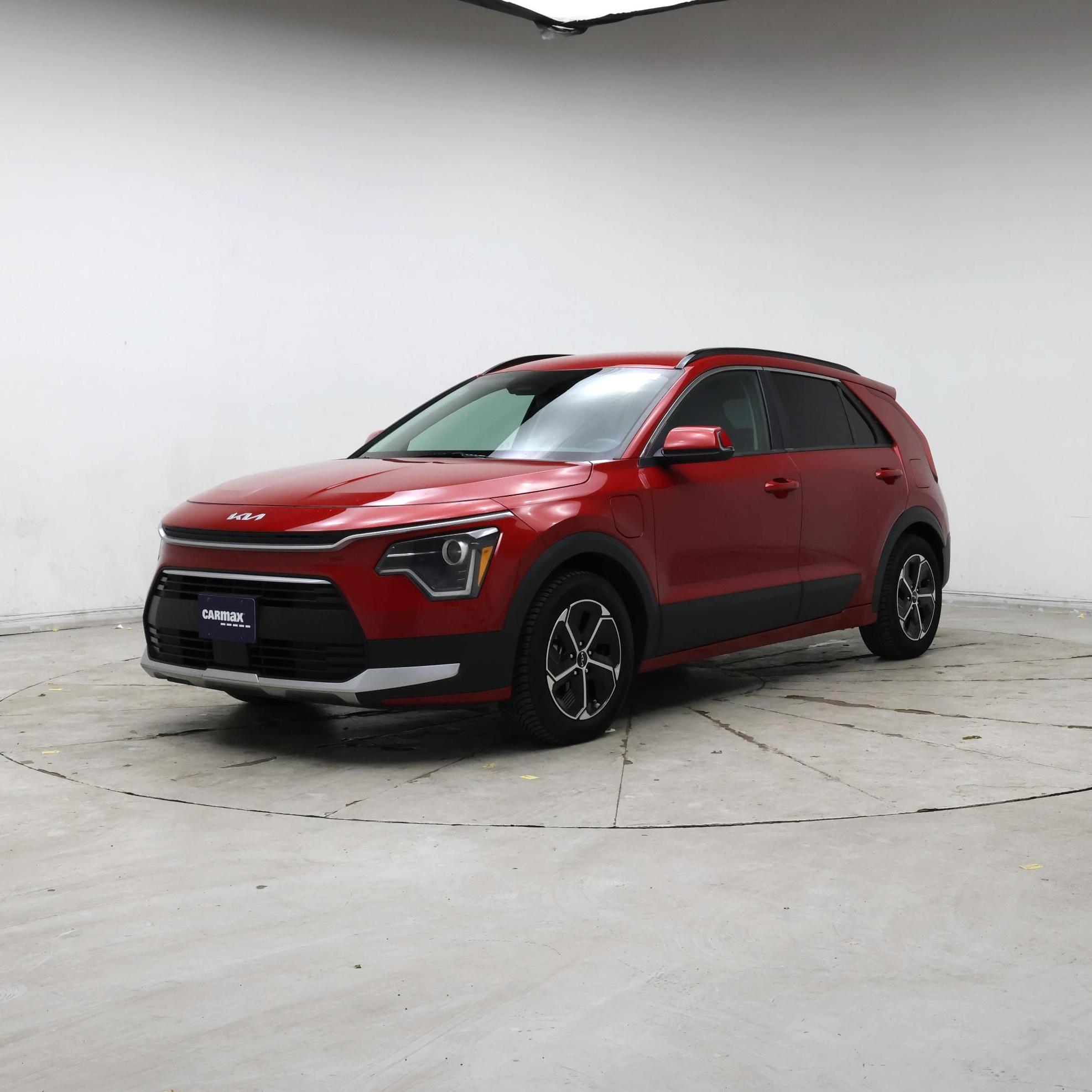 Thumbnail: 2023 Kia Niro - 4