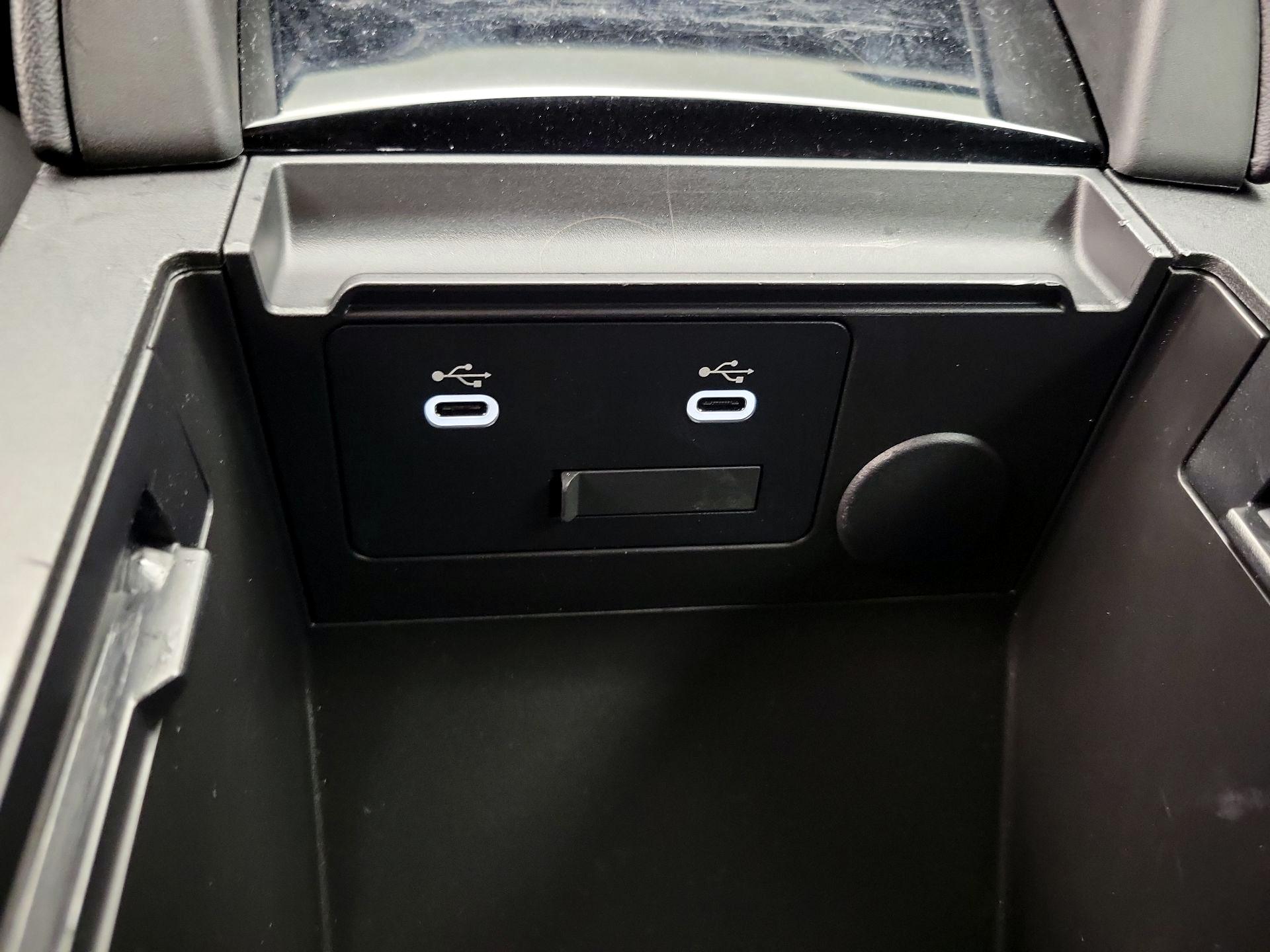 Thumbnail: 2025 Mazda Mazda3 - 18