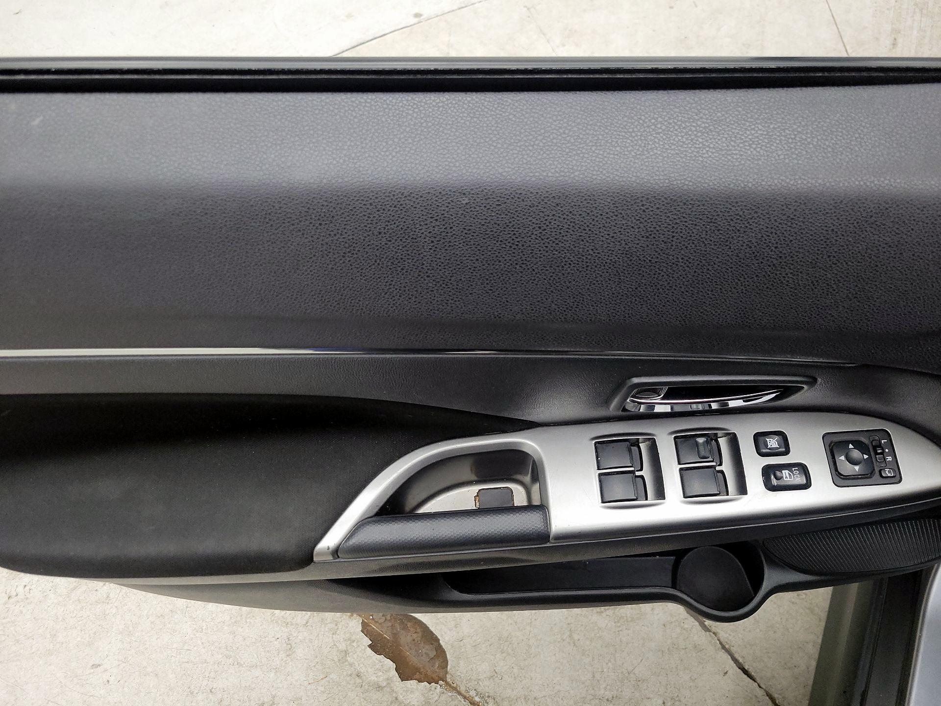 Thumbnail: 2020 Mitsubishi Outlander Sport - 12