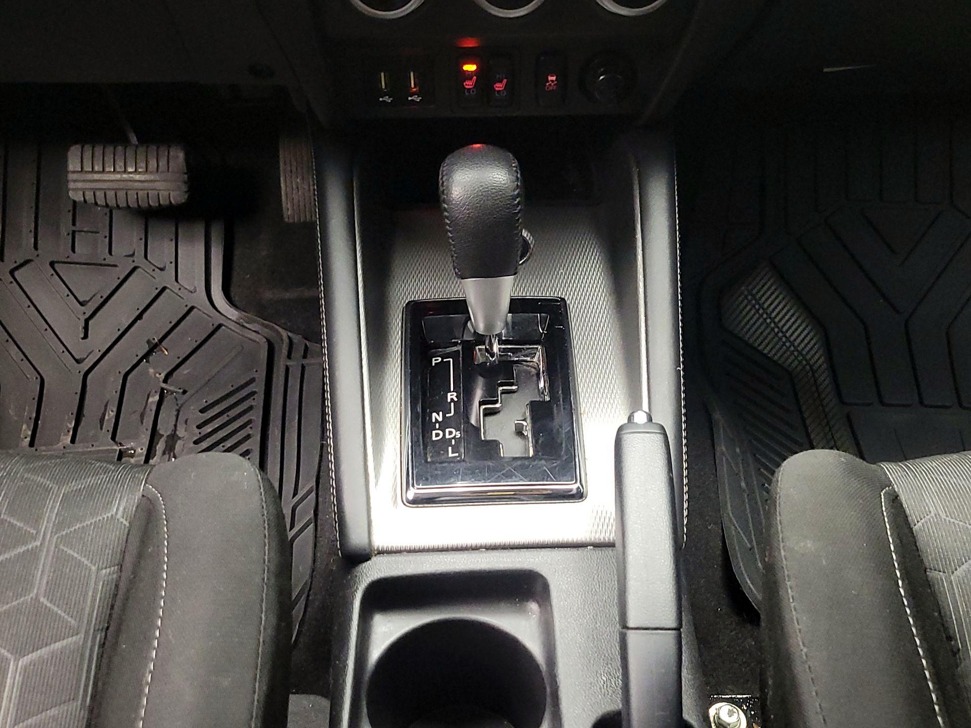 Thumbnail: 2020 Mitsubishi Outlander Sport - 17