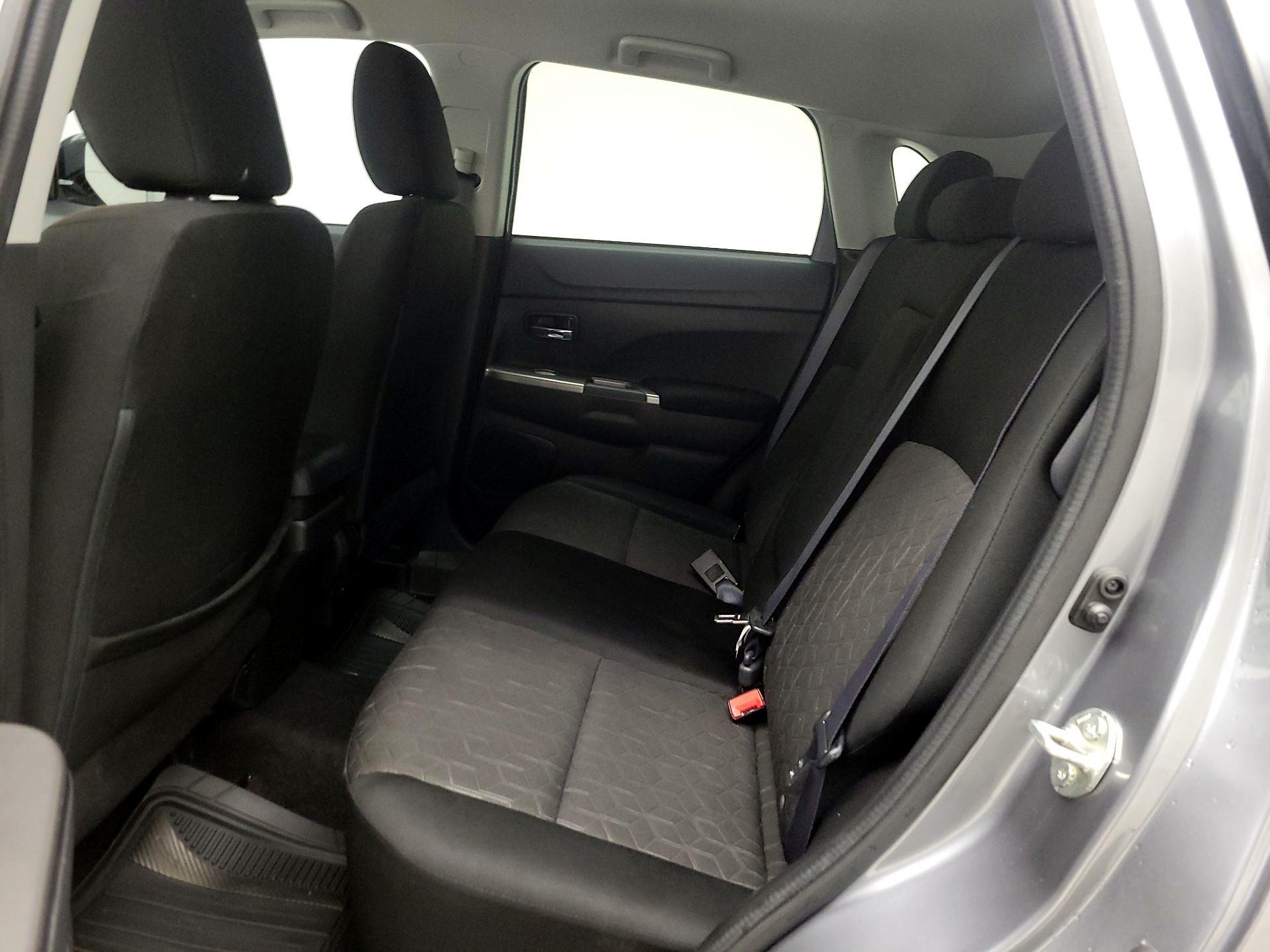 Thumbnail: 2020 Mitsubishi Outlander Sport - 19