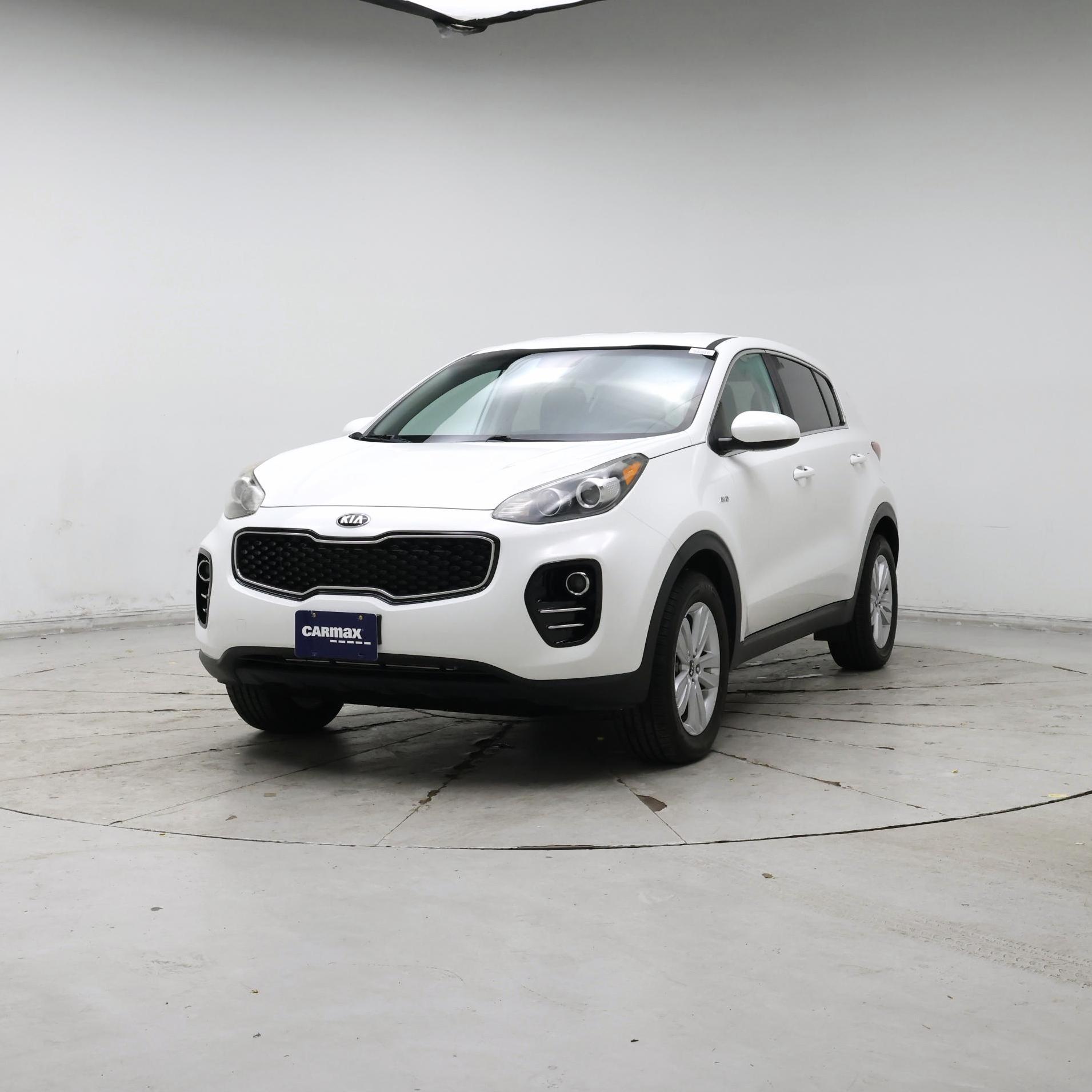 Thumbnail: 2017 Kia Sportage - 4