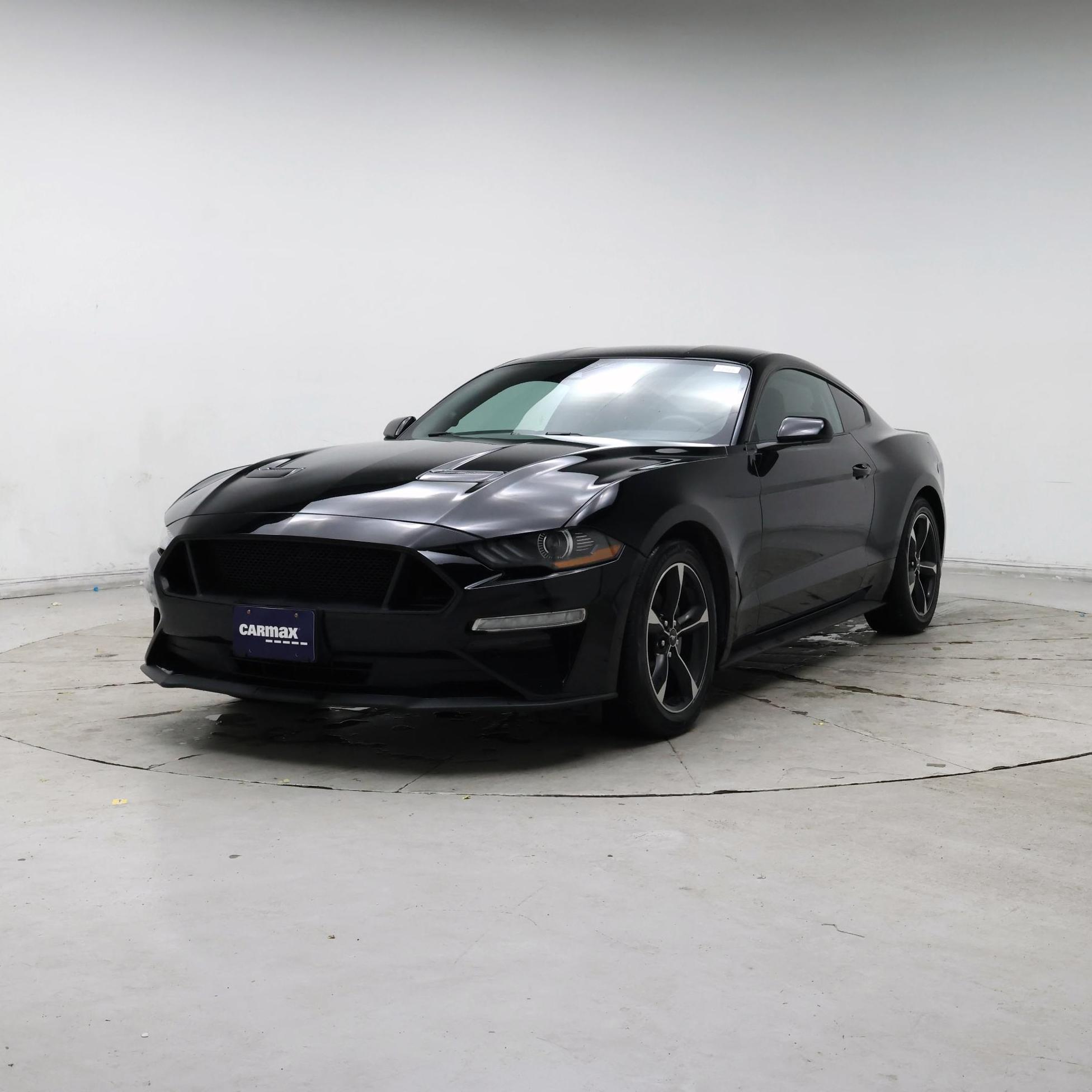 Thumbnail: 2022 Ford Mustang - 4