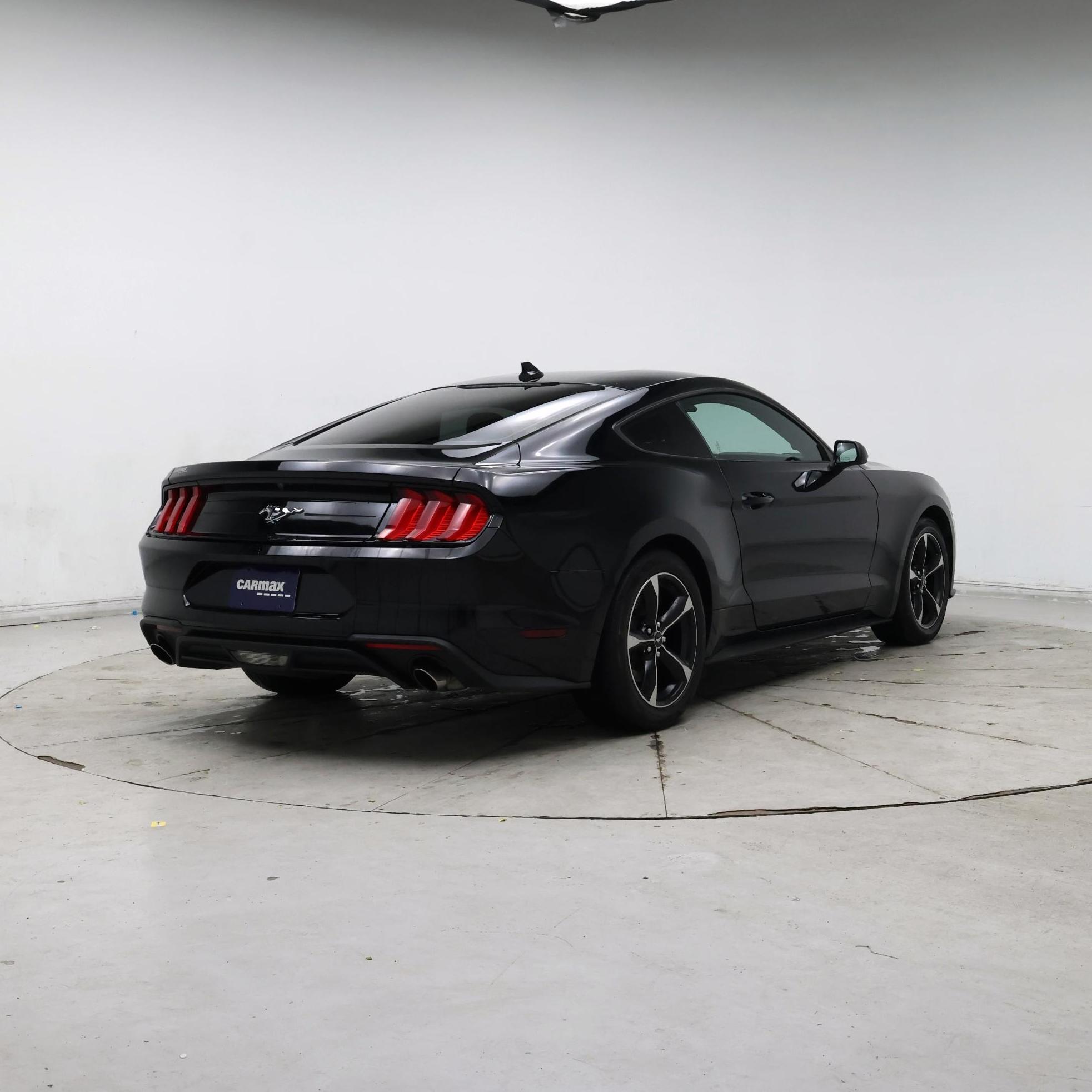 Thumbnail: 2022 Ford Mustang - 8