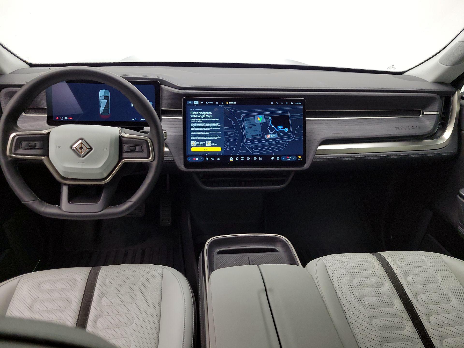 Thumbnail: 2025 Rivian R1S - 9