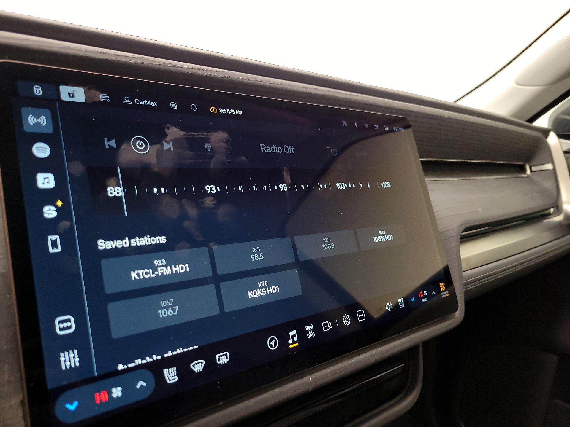 Thumbnail: 2025 Rivian R1S - 15