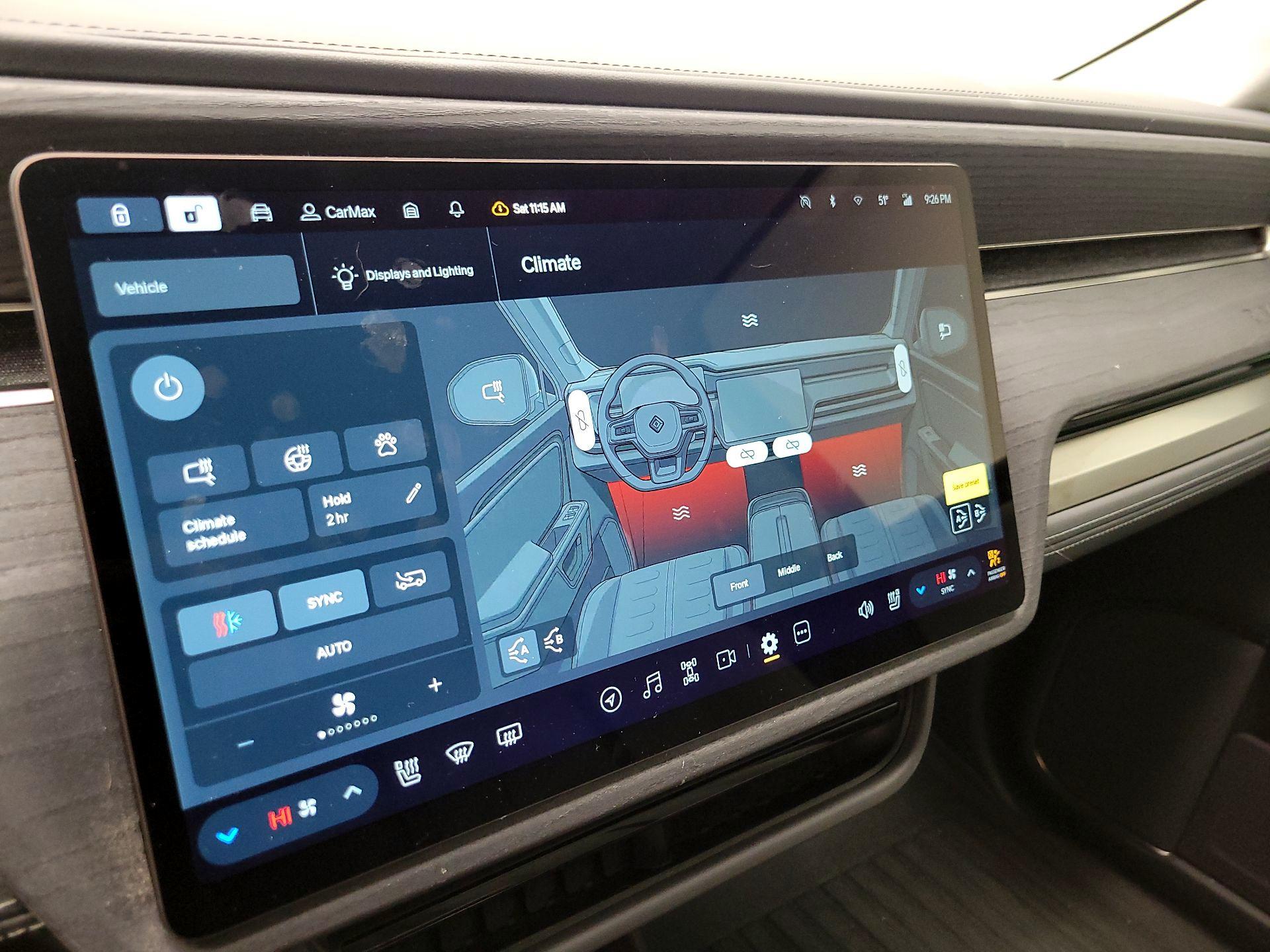 Thumbnail: 2025 Rivian R1S - 16