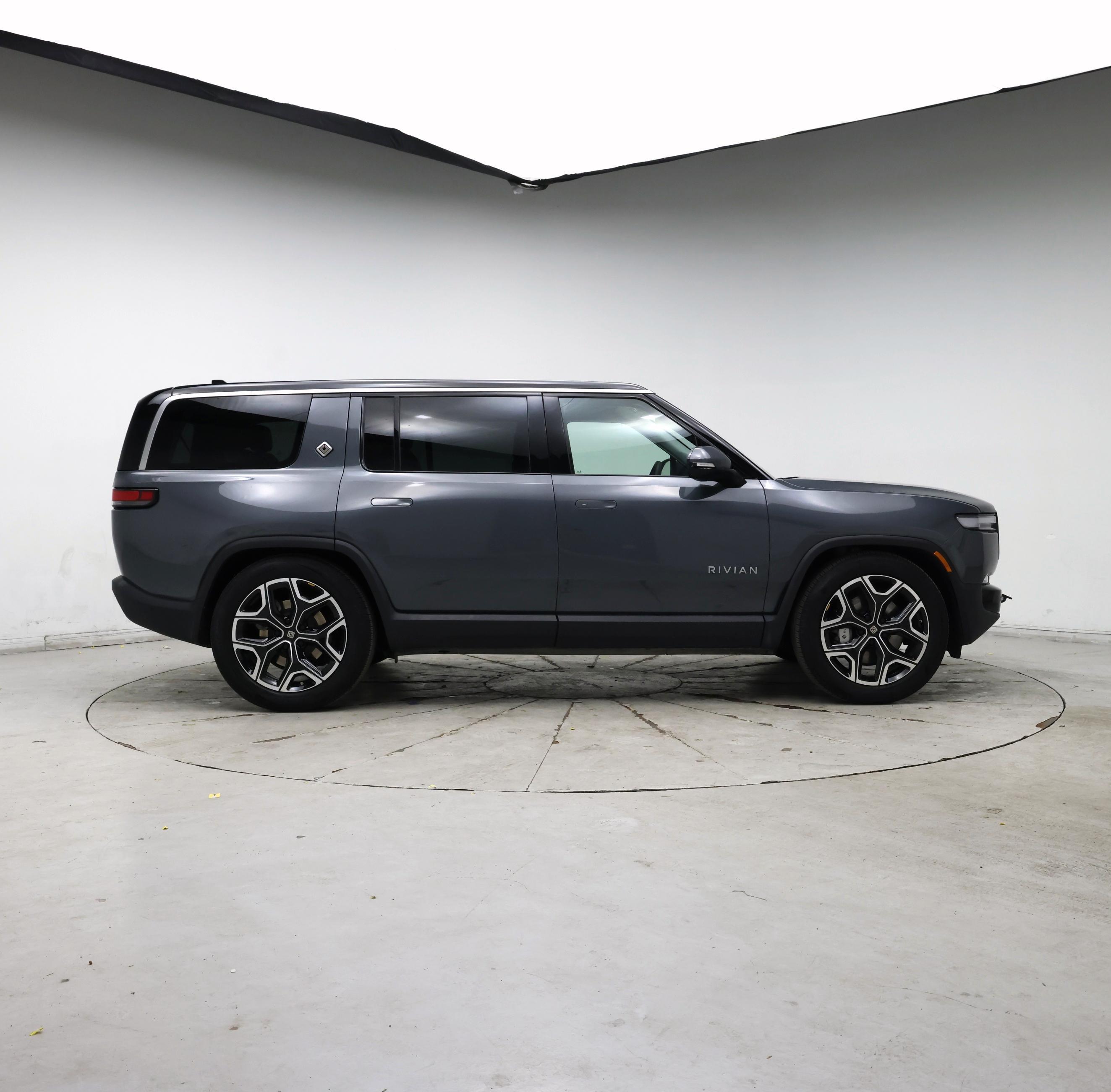 Thumbnail: 2025 Rivian R1S - 7