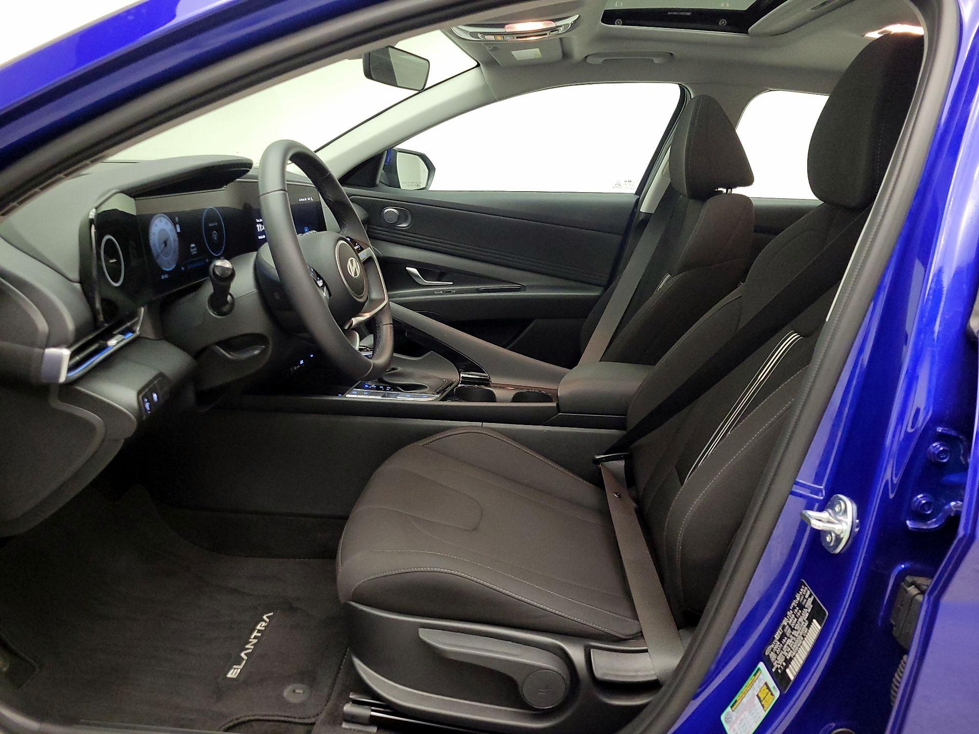 Thumbnail: 2025 Hyundai Elantra - 11