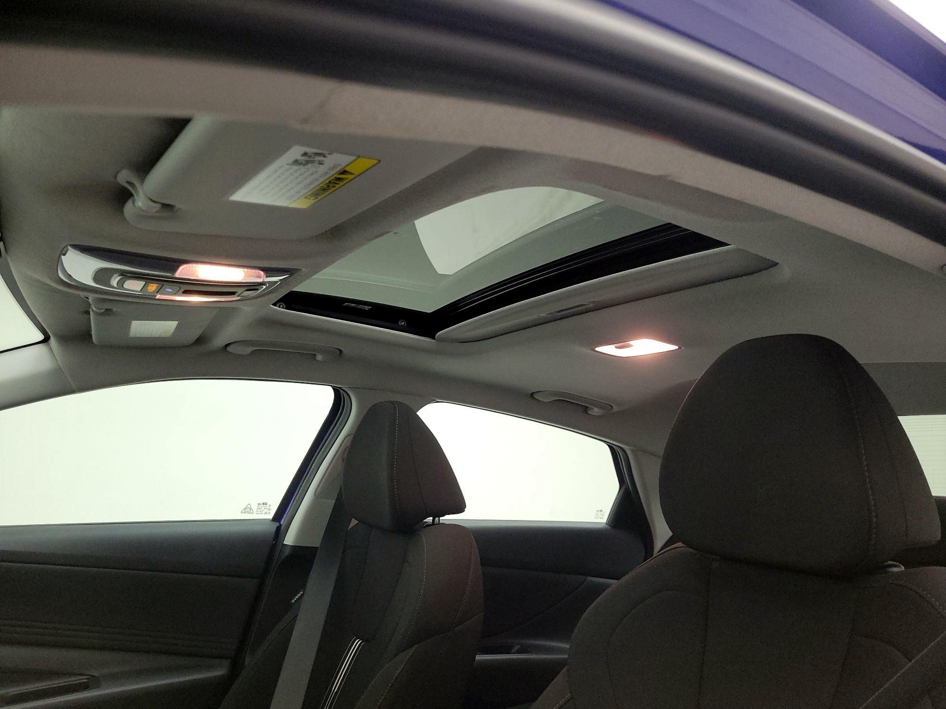 Thumbnail: 2025 Hyundai Elantra - 20