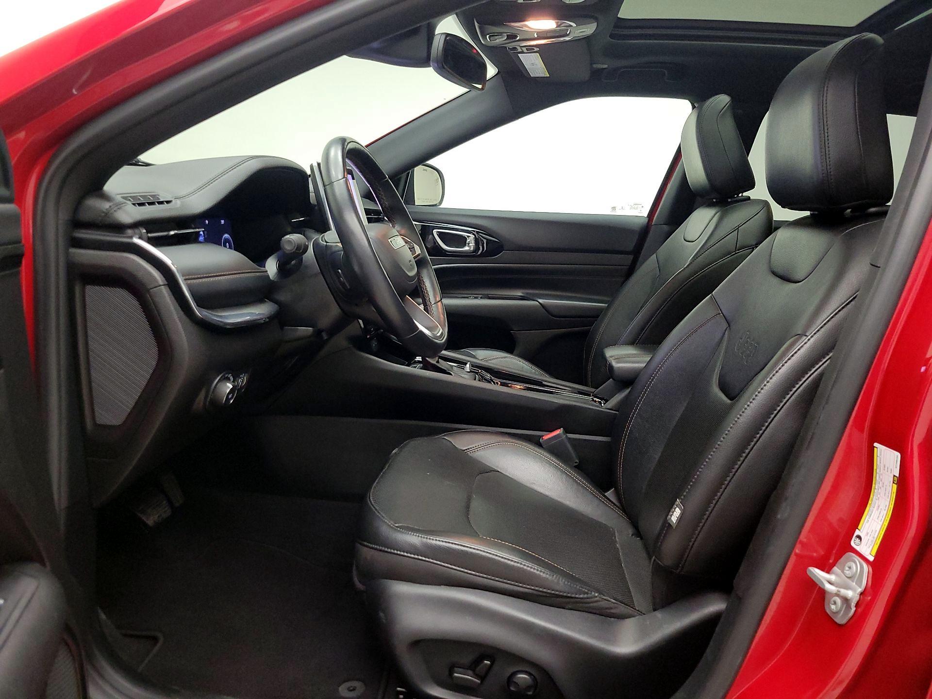 Thumbnail: 2022 Jeep Compass - 11