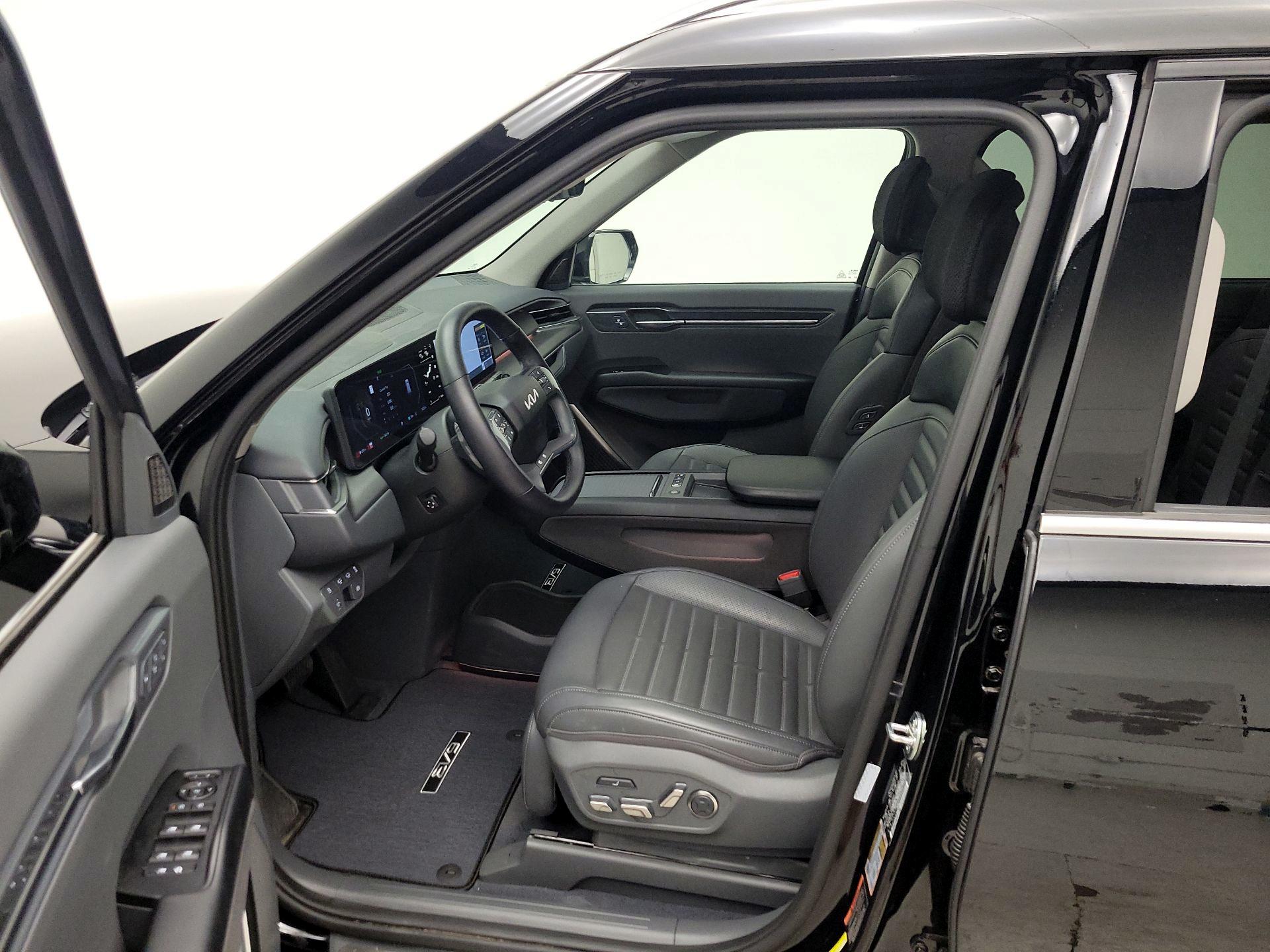 Thumbnail: 2025 Kia EV9 - 11