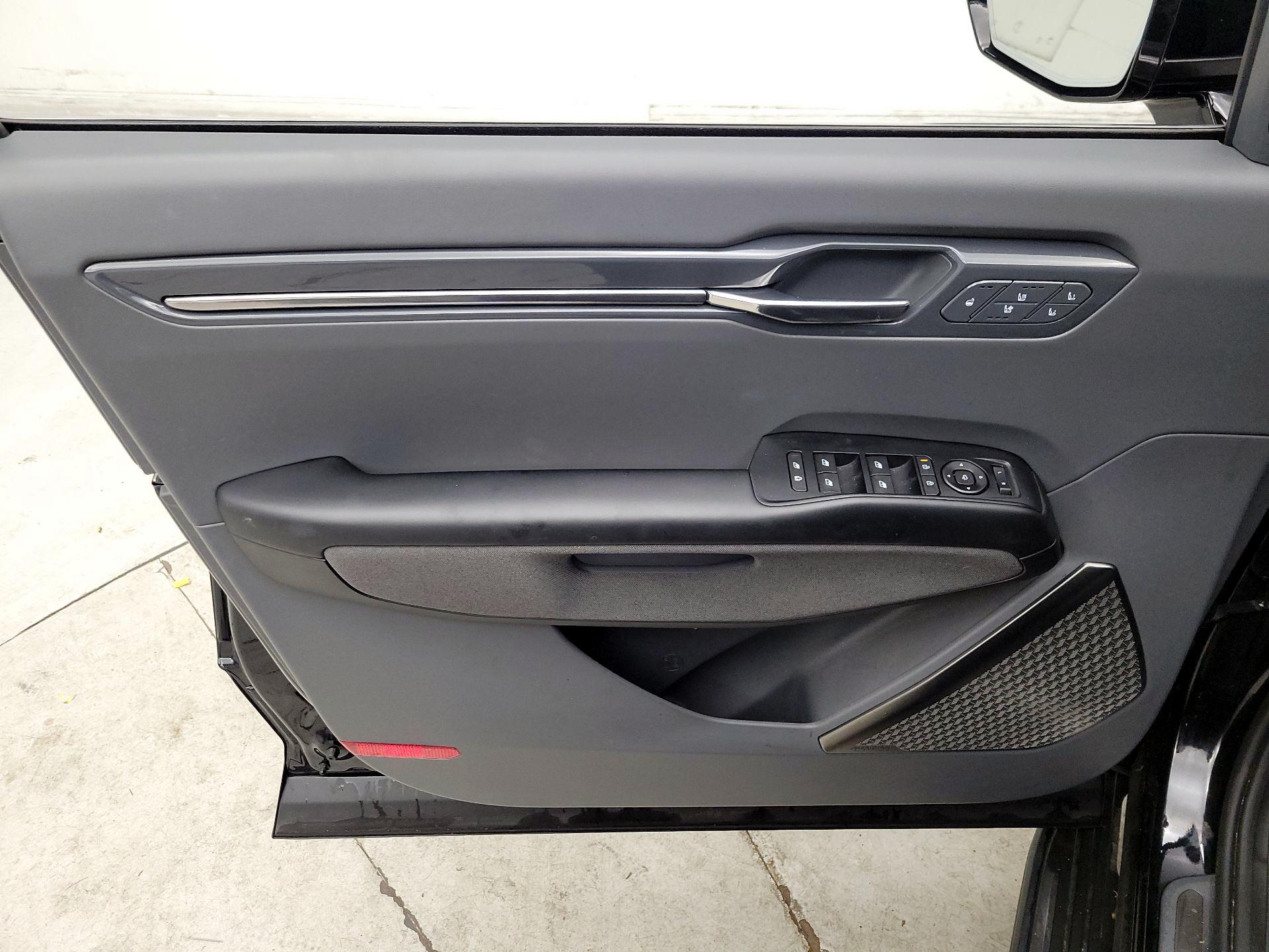 Thumbnail: 2025 Kia EV9 - 12