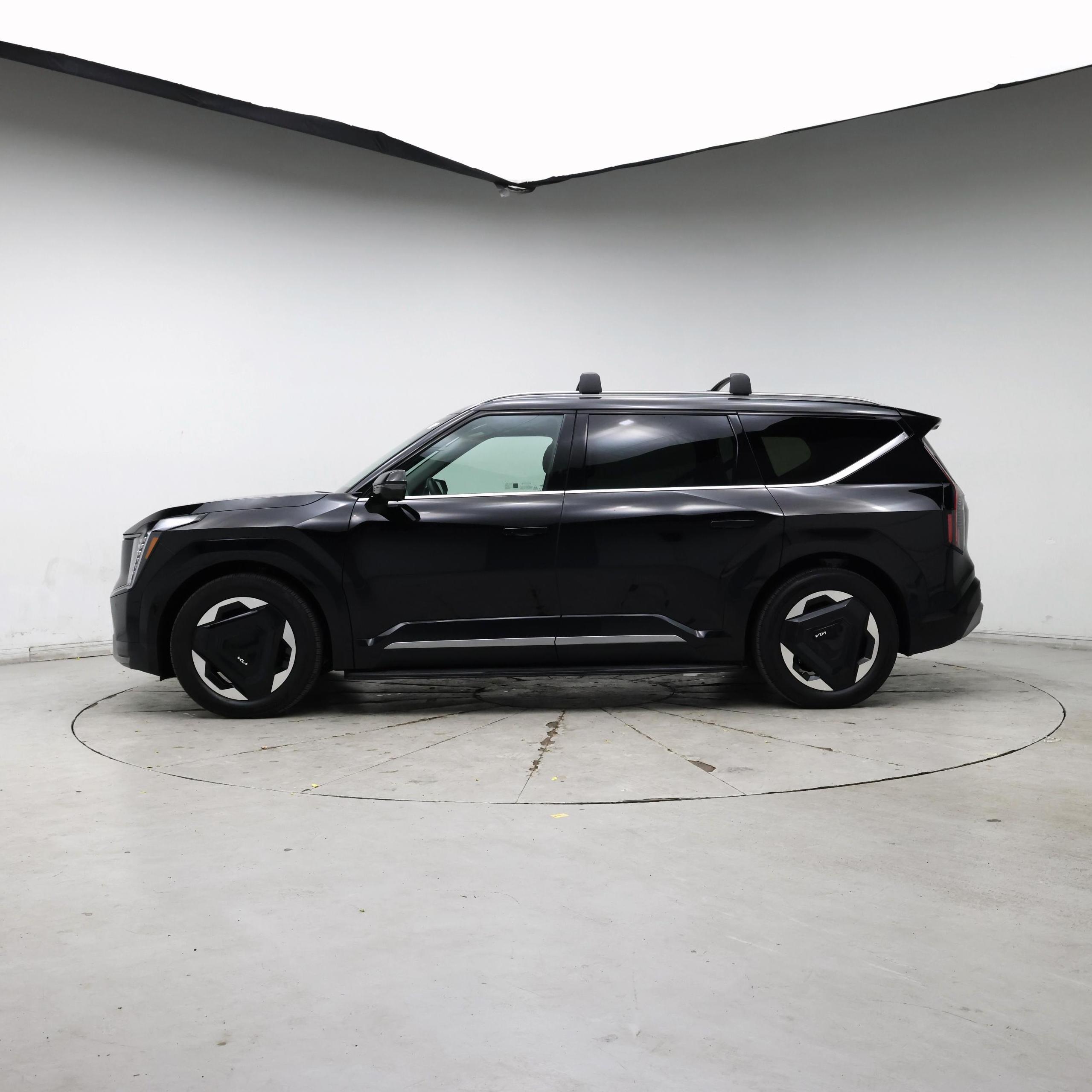 Thumbnail: 2025 Kia EV9 - 3