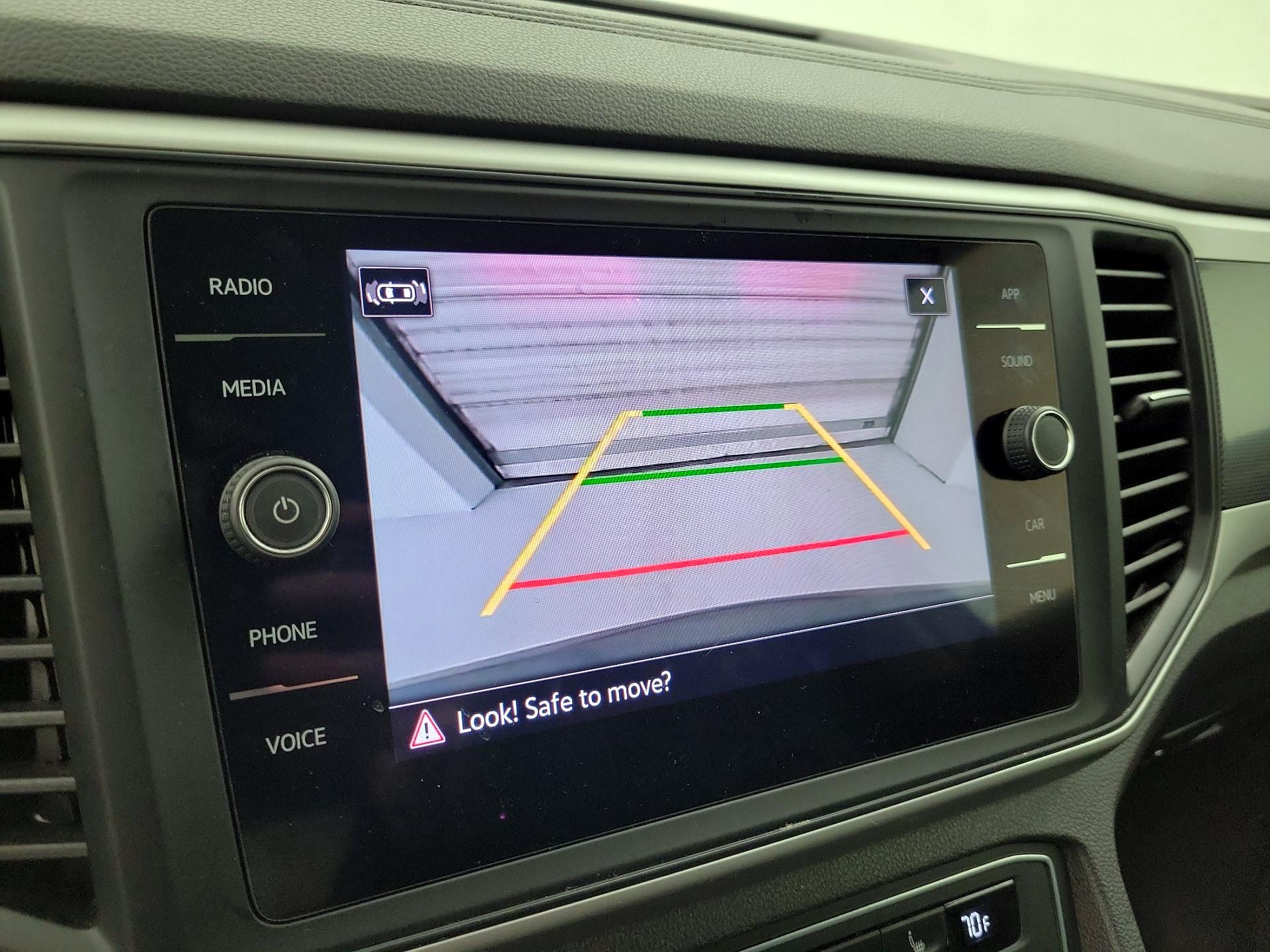 Thumbnail: 2021 Volkswagen Atlas - 14