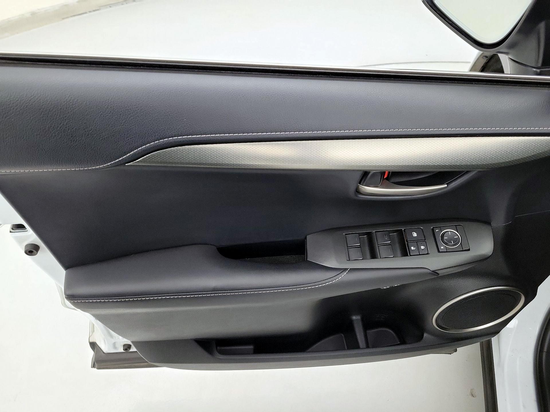 Thumbnail: 2016 Lexus NX - 12