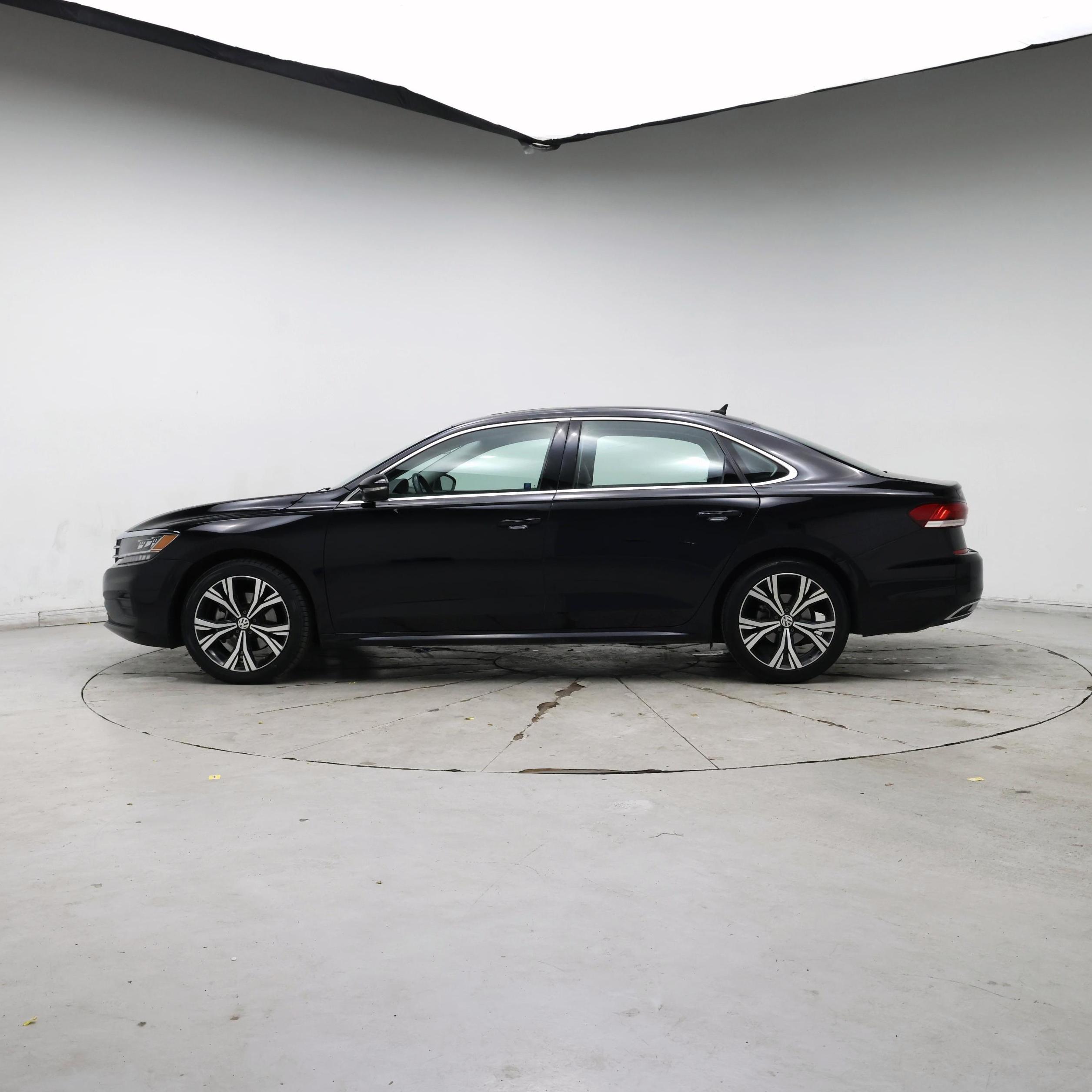 Thumbnail: 2021 Volkswagen Passat - 3