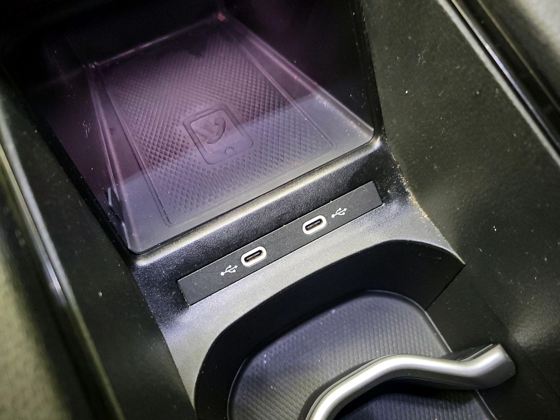 Thumbnail: 2022 Volkswagen ID.4 - 18