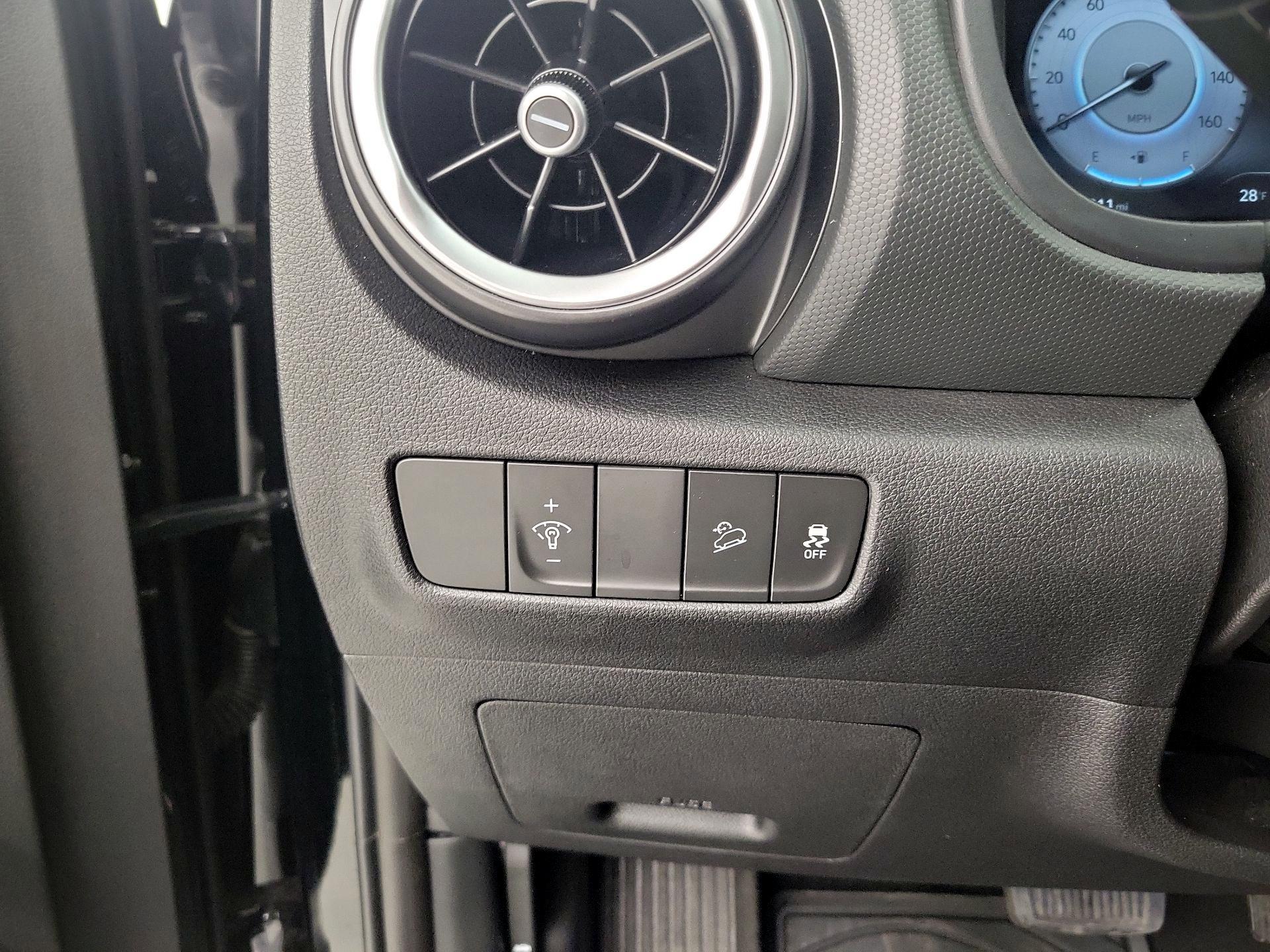 Thumbnail: 2023 Hyundai Kona - 13