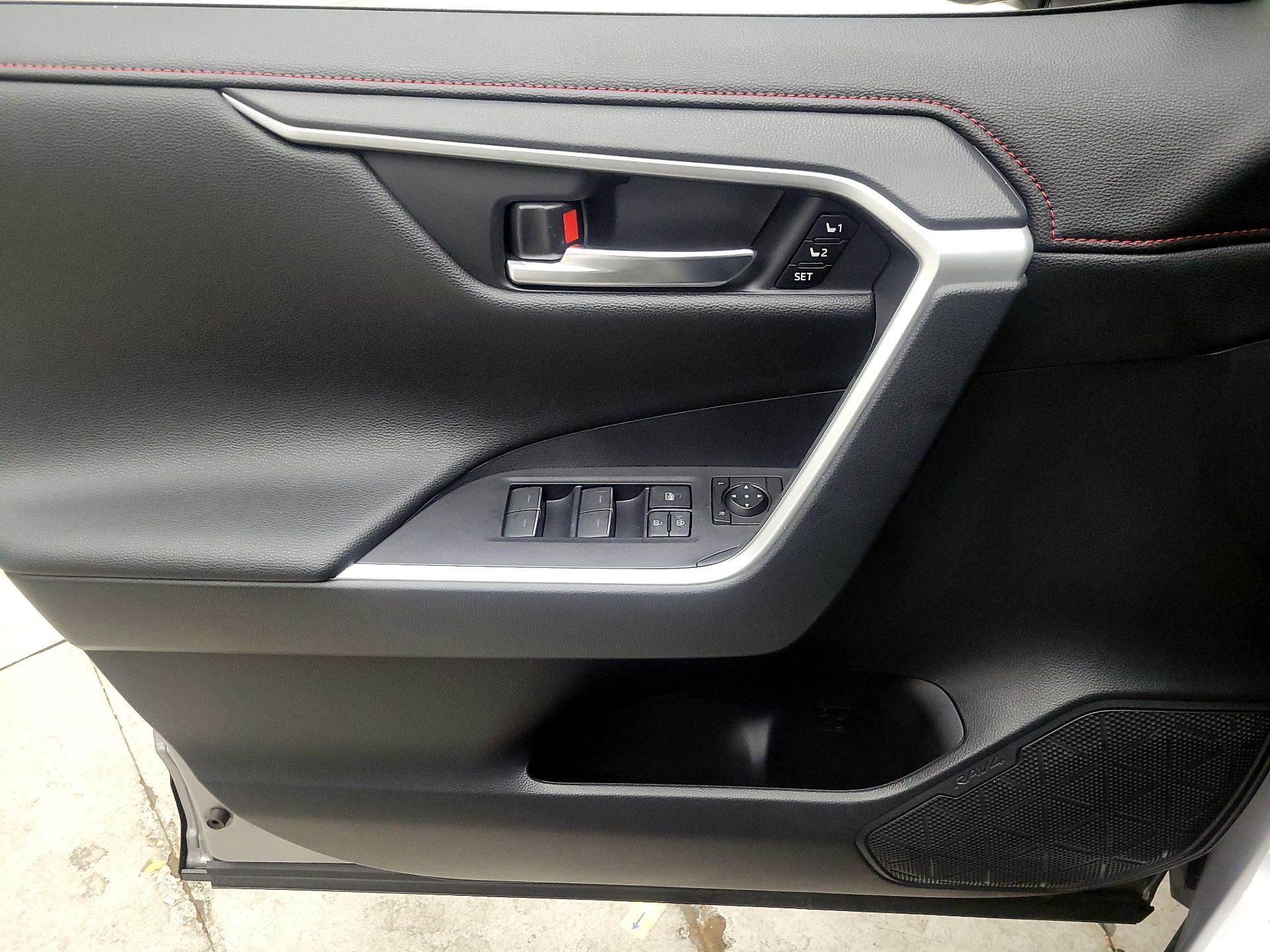 Thumbnail: 2024 Toyota RAV4 - 12