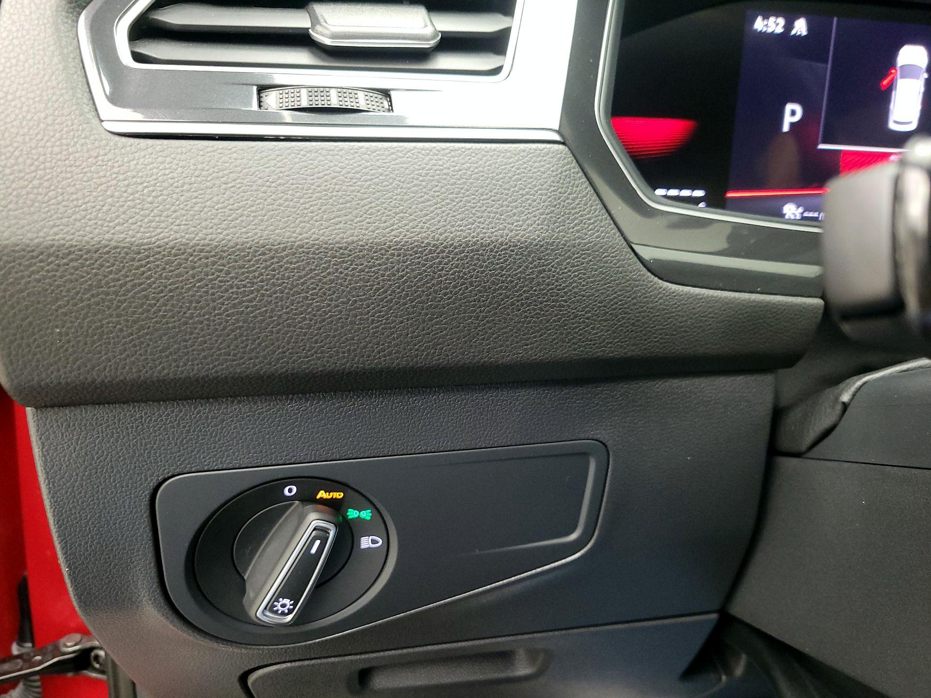 Thumbnail: 2024 Volkswagen Tiguan - 13