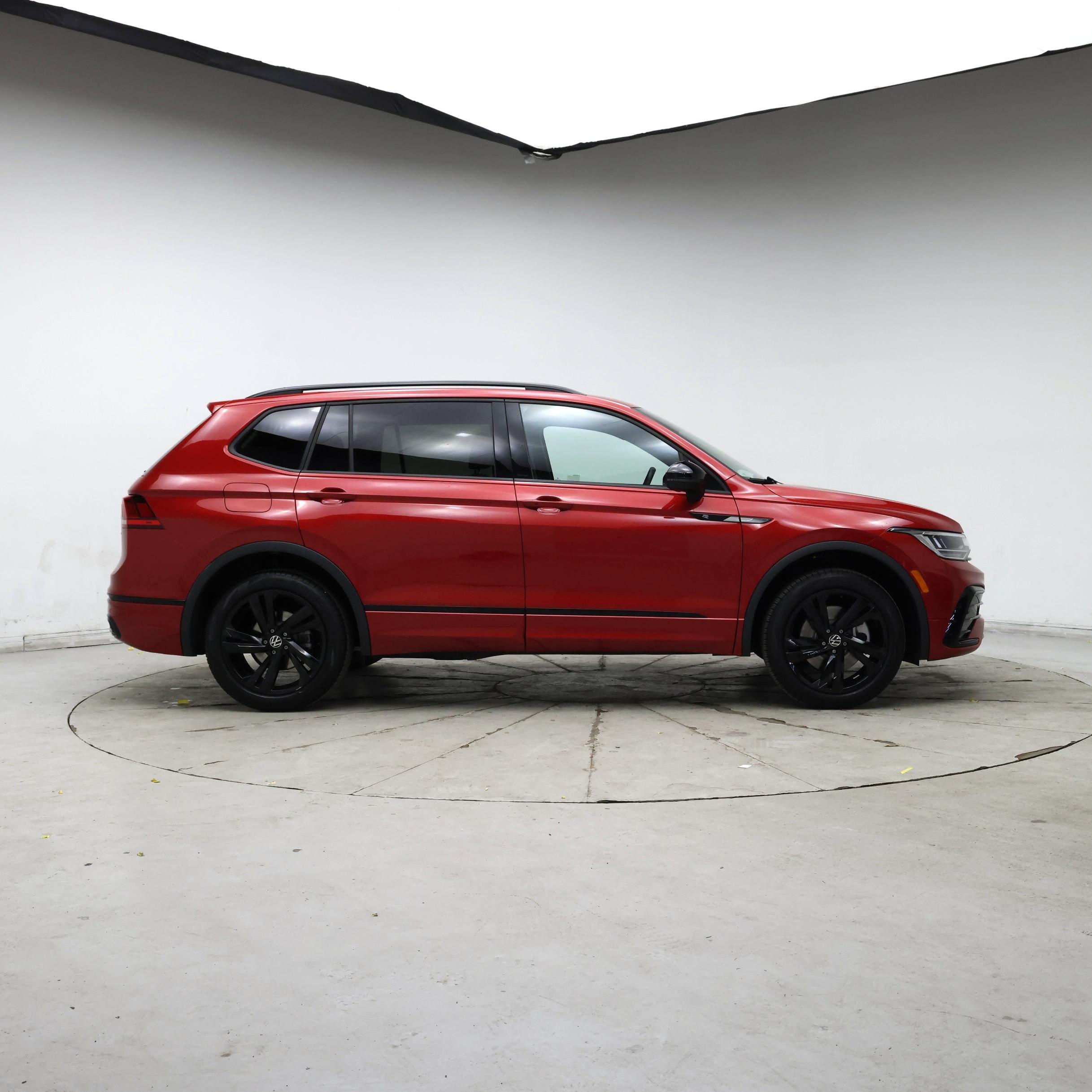 Thumbnail: 2024 Volkswagen Tiguan - 7