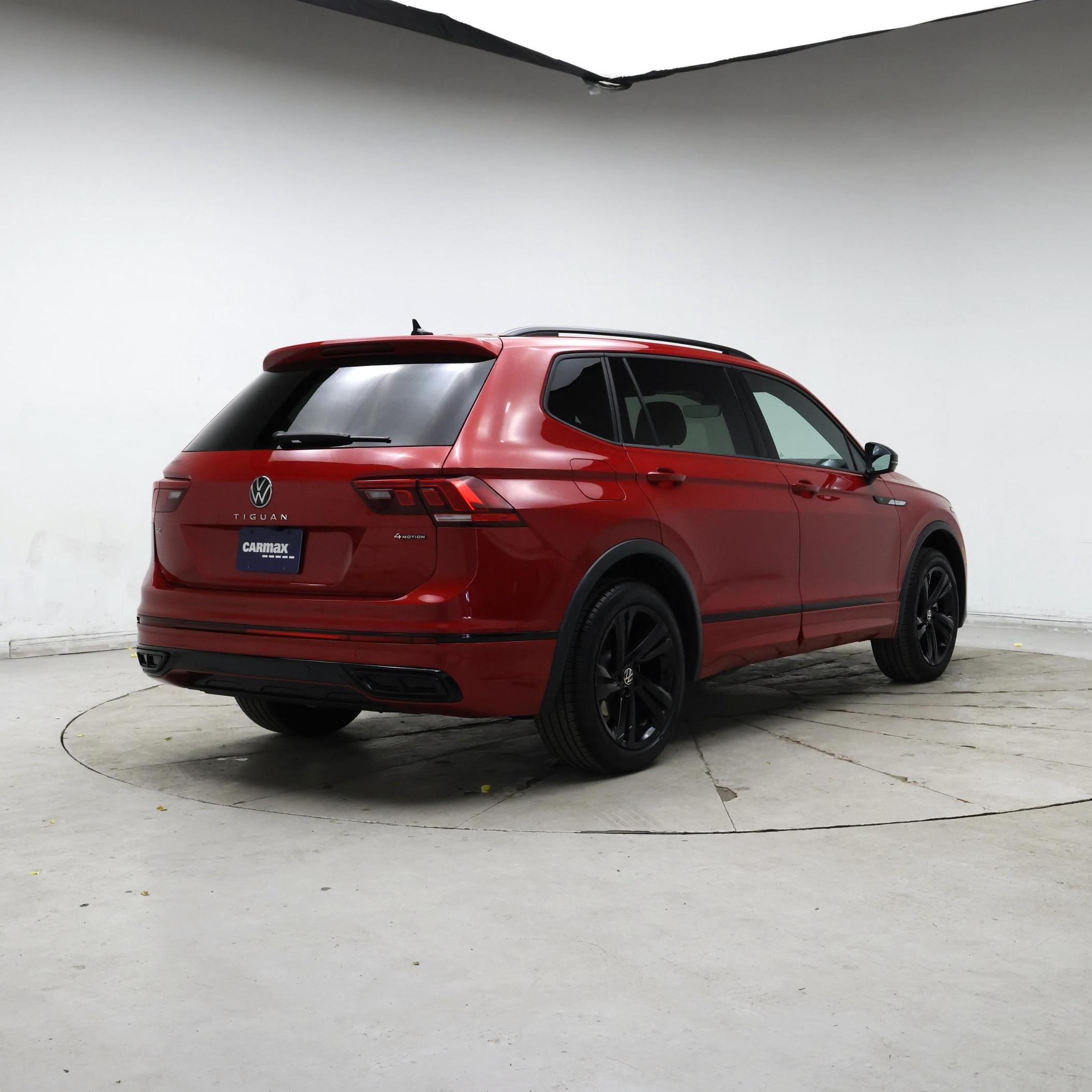 Thumbnail: 2024 Volkswagen Tiguan - 8