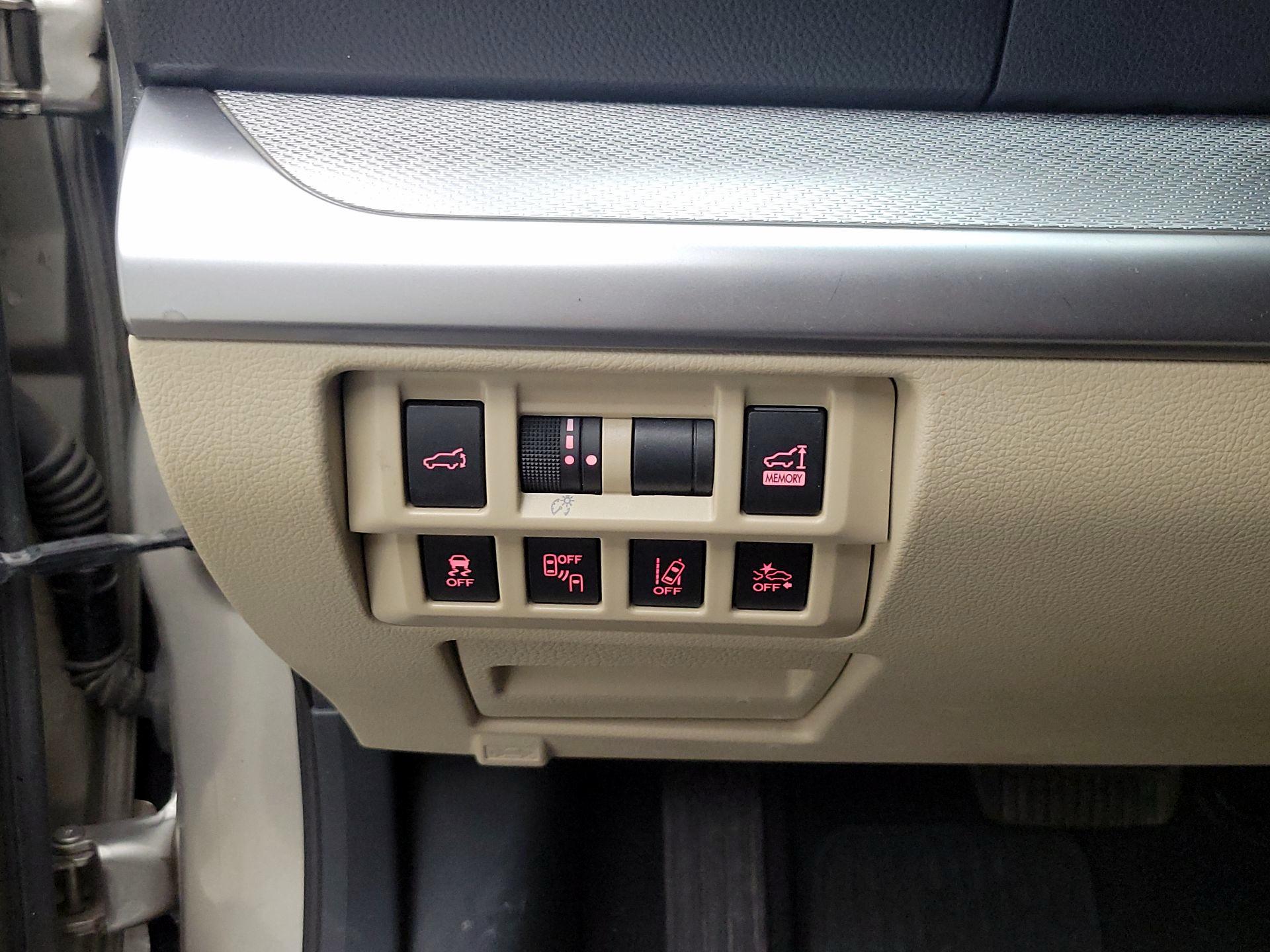 Thumbnail: 2018 Subaru Outback - 13