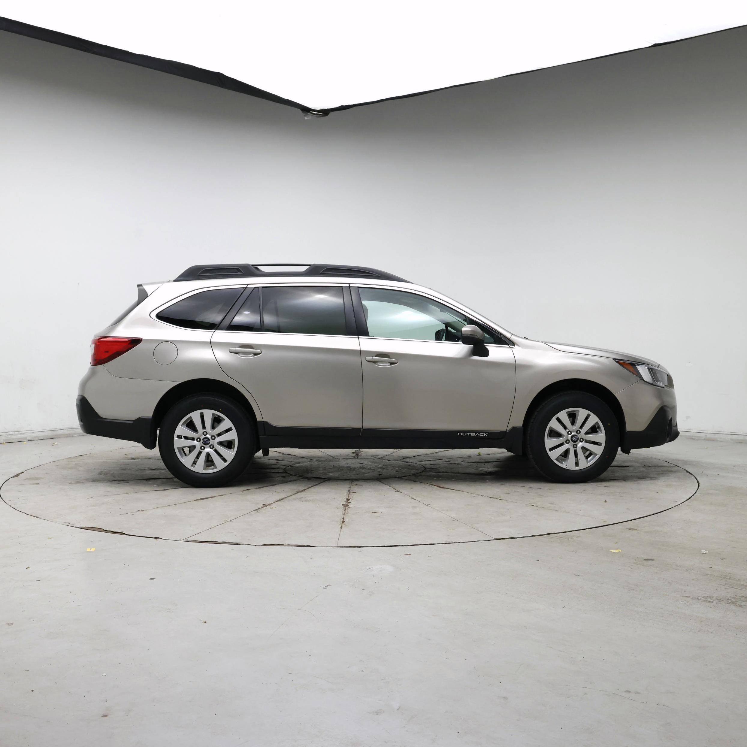 Thumbnail: 2018 Subaru Outback - 7