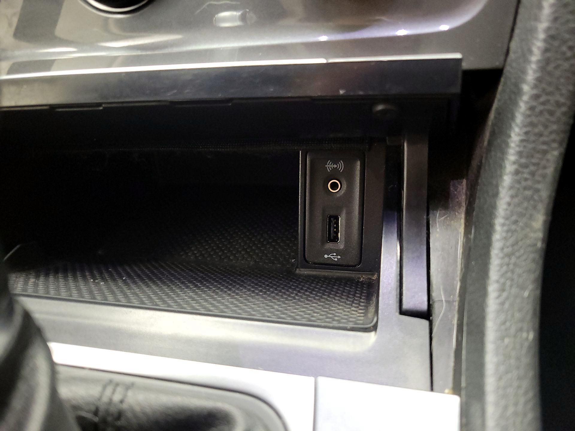 Thumbnail: 2017 Volkswagen Golf - 19