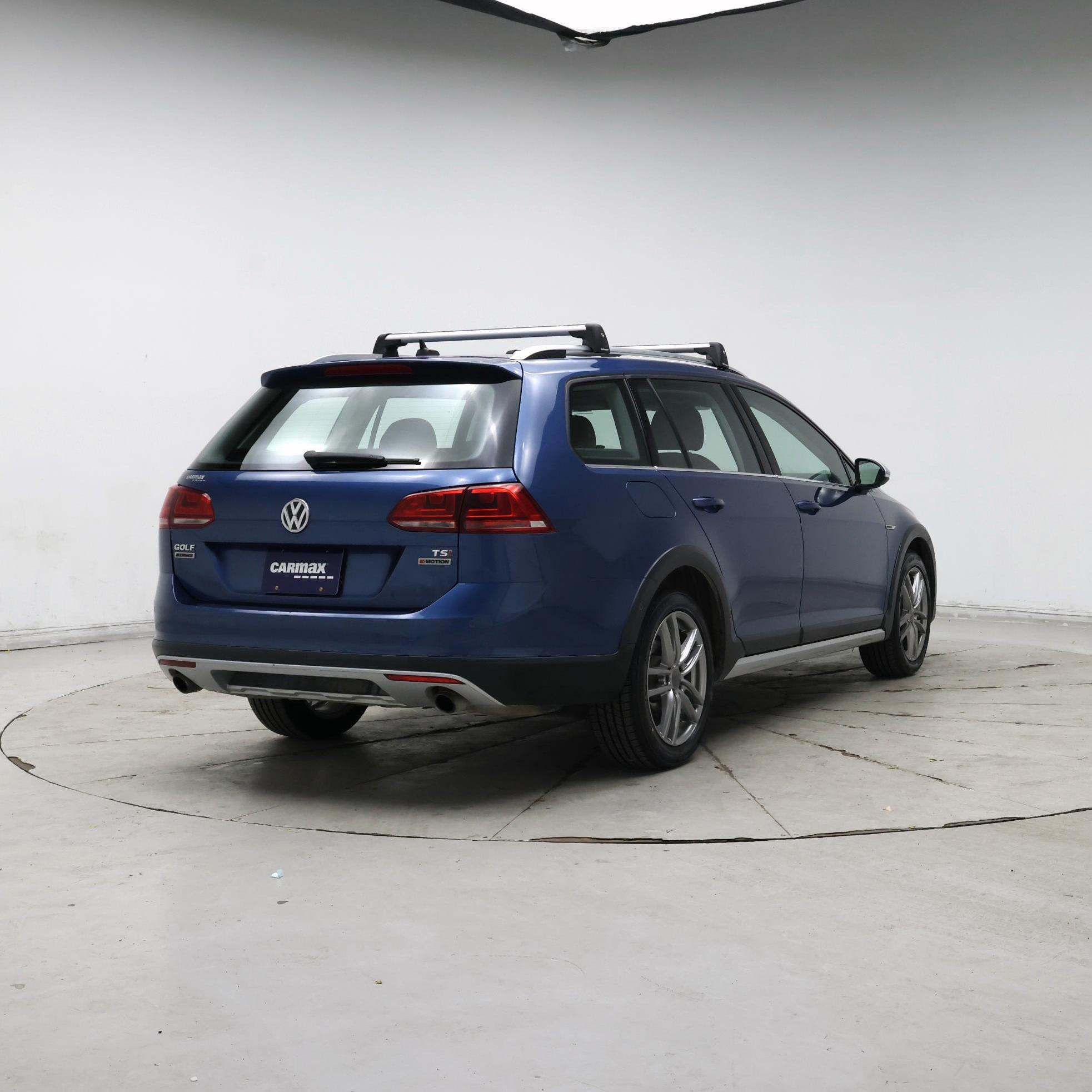 Thumbnail: 2017 Volkswagen Golf - 8