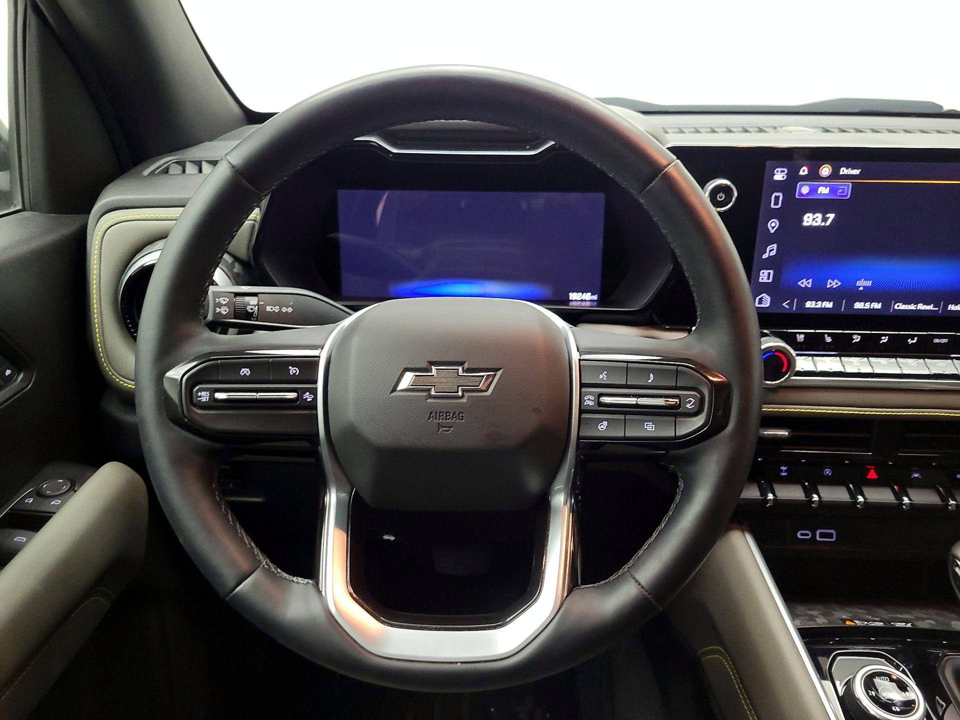 Thumbnail: 2024 Chevrolet Colorado - 10