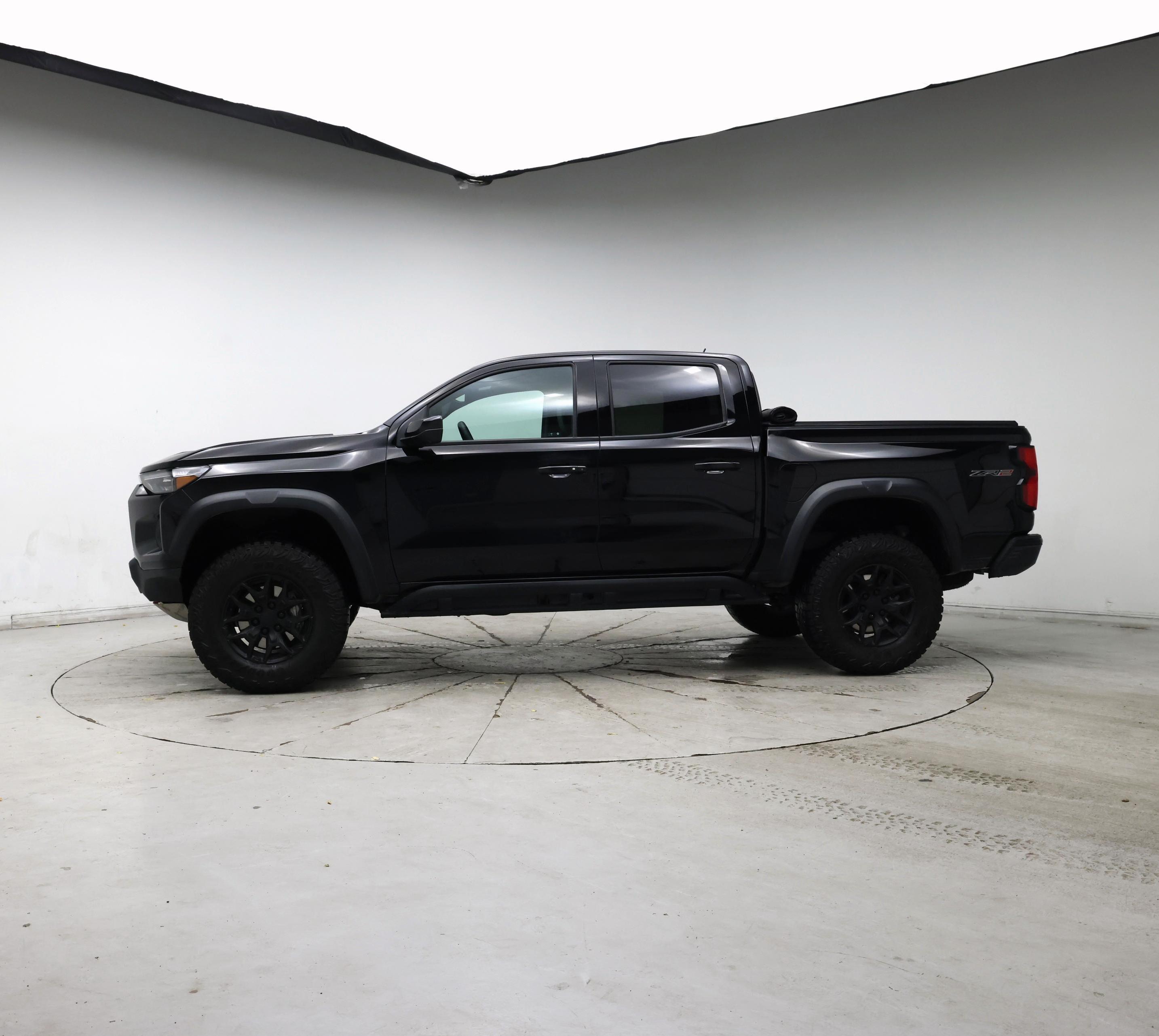 Thumbnail: 2024 Chevrolet Colorado - 3