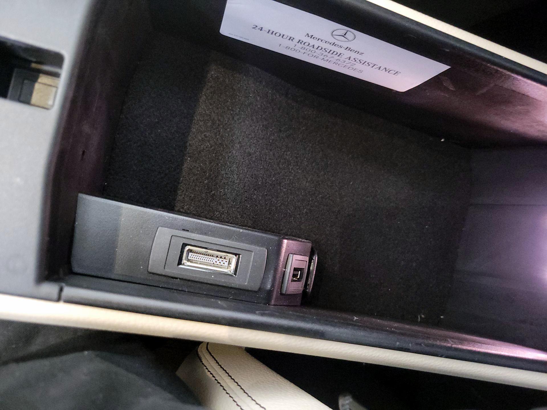 Thumbnail: 2015 Mercedes-Benz SLK - 18