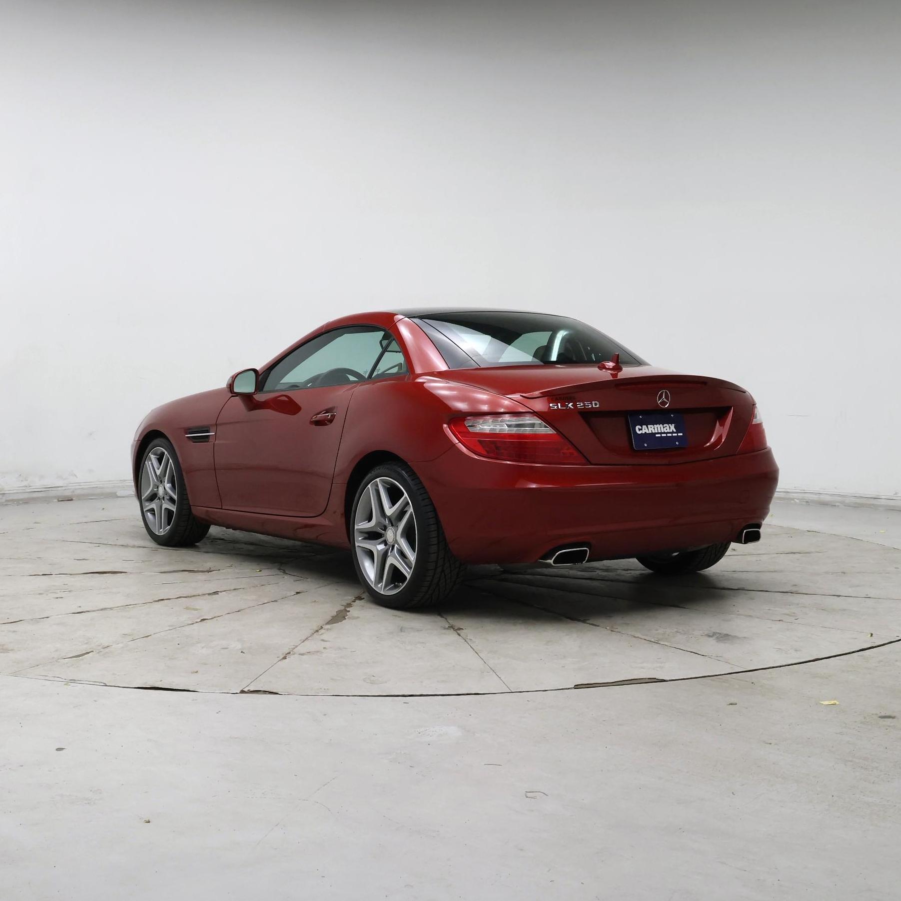 Thumbnail: 2015 Mercedes-Benz SLK - 2