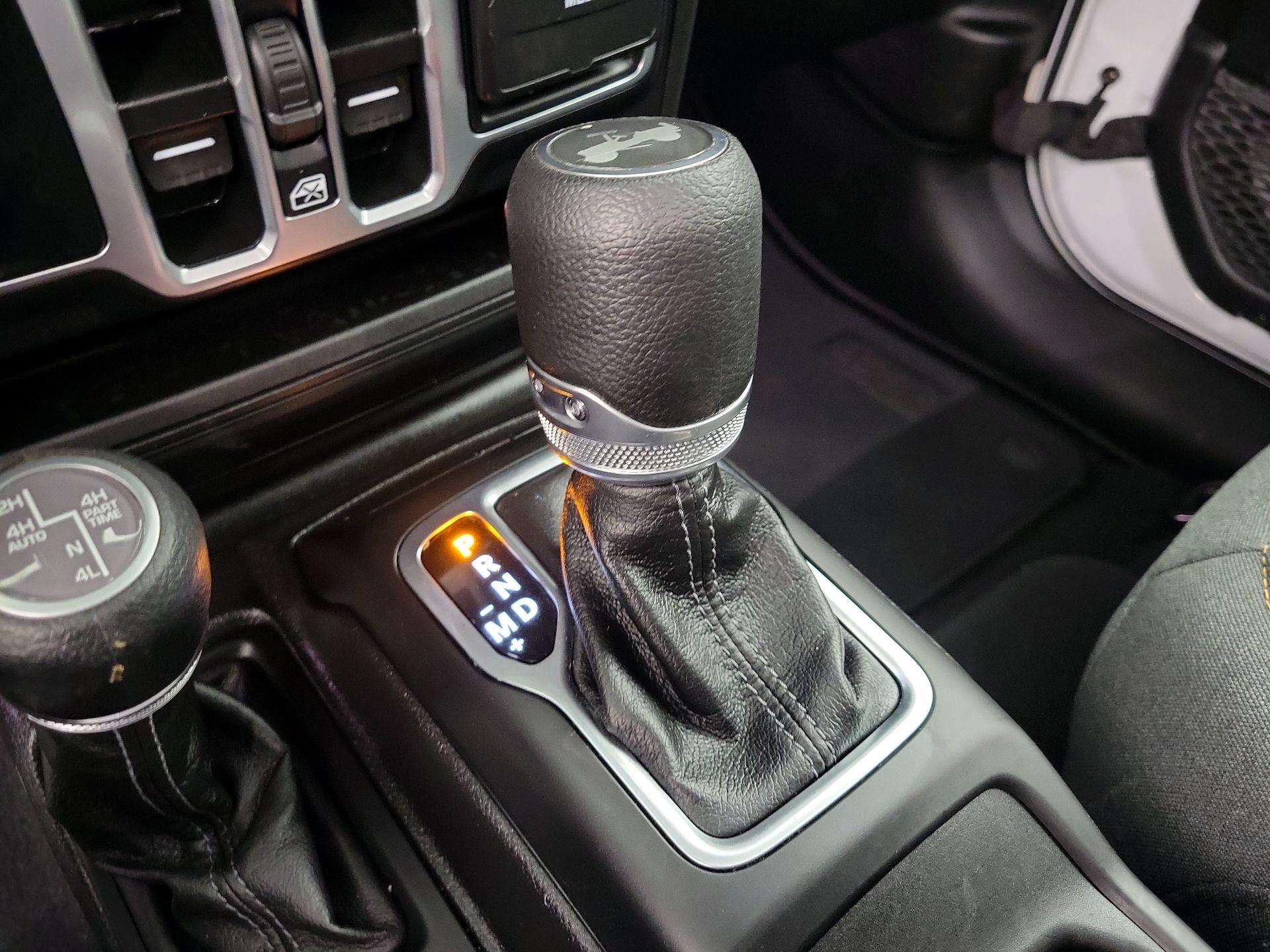 Thumbnail: 2025 Jeep Wrangler - 17