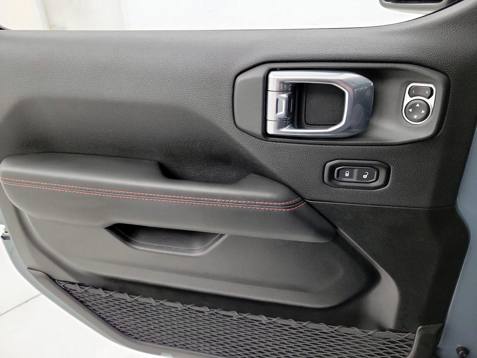 Thumbnail: 2025 Jeep Wrangler - 12