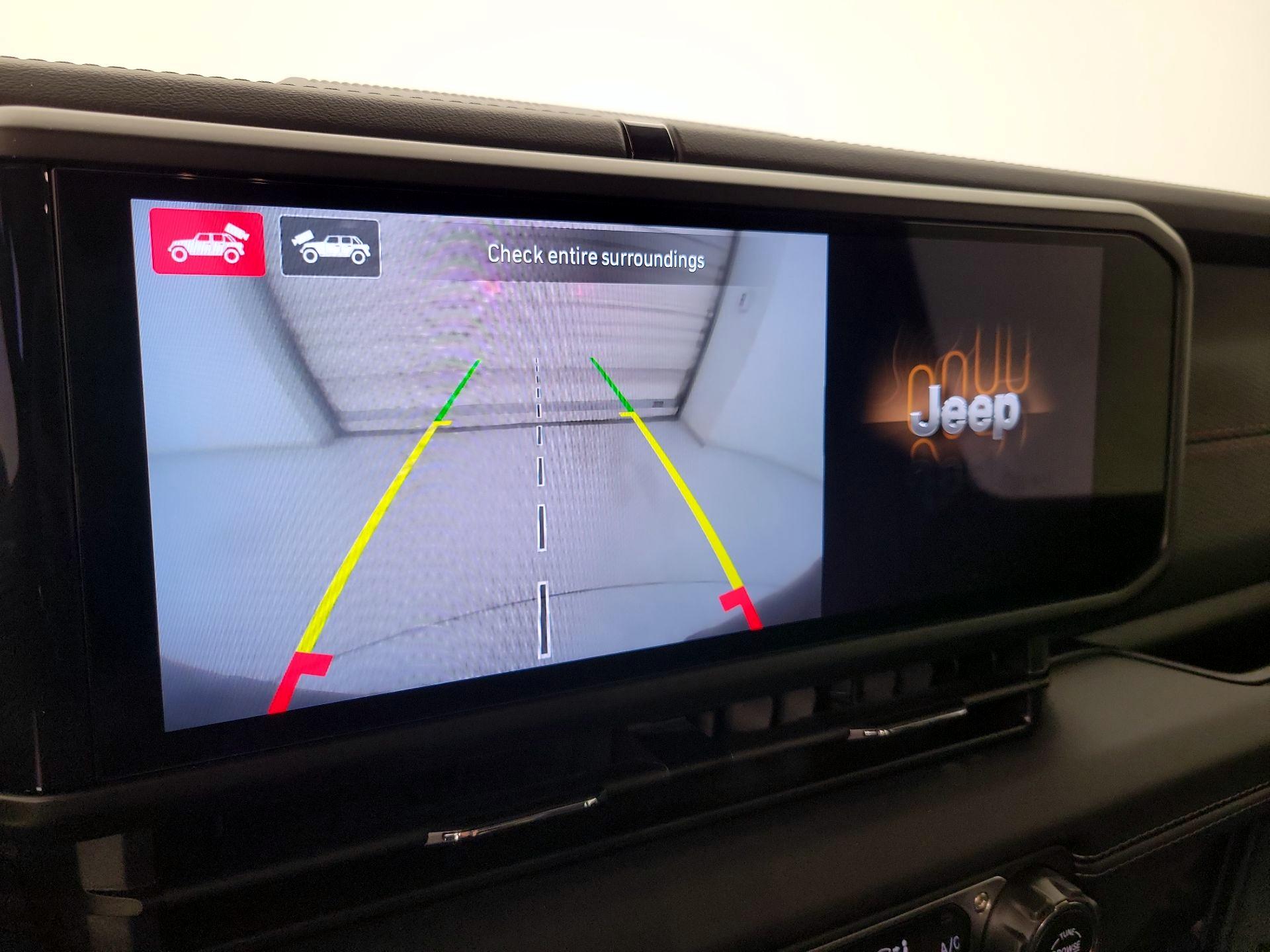 Thumbnail: 2025 Jeep Wrangler - 15