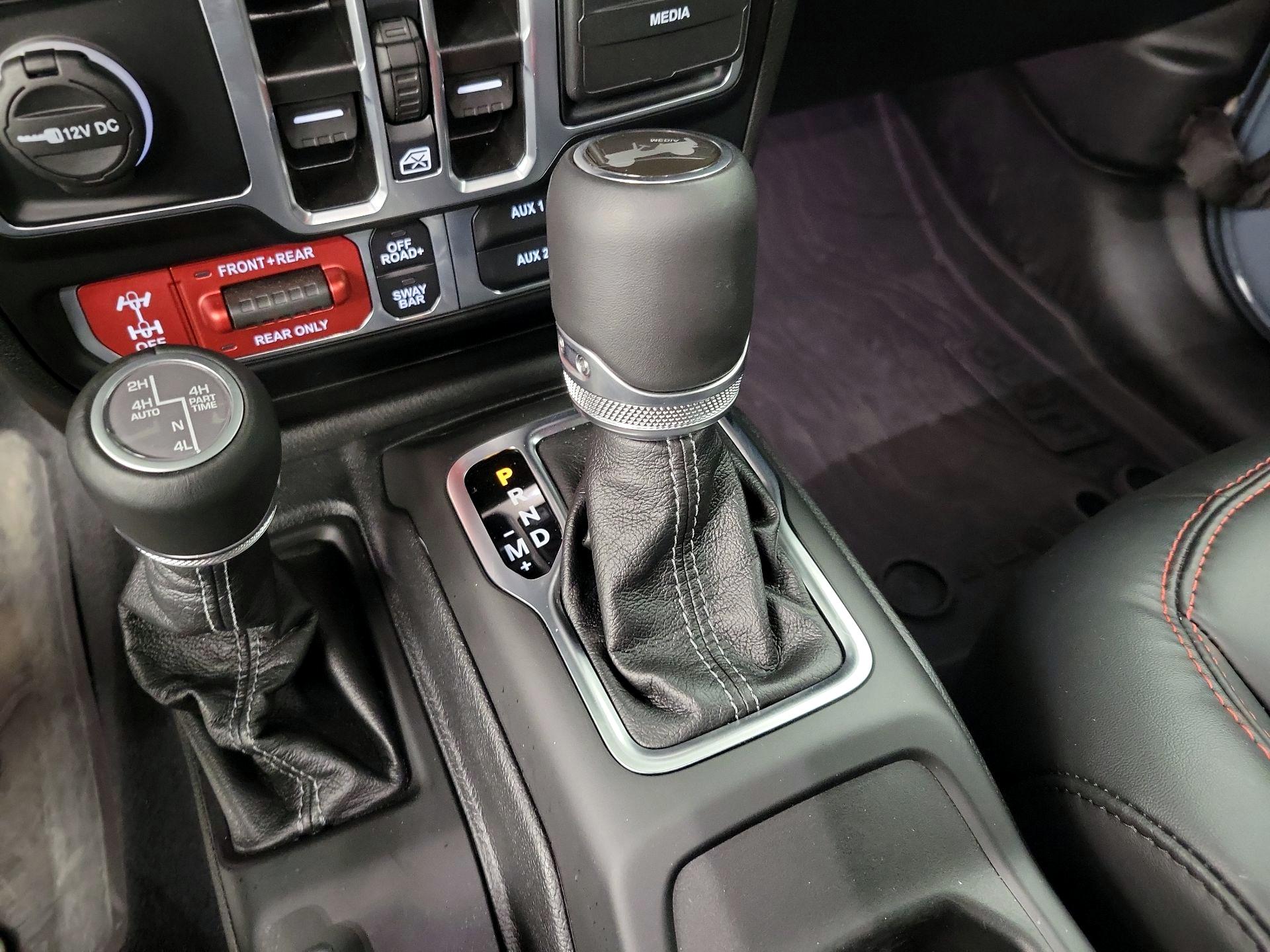 Thumbnail: 2025 Jeep Wrangler - 18