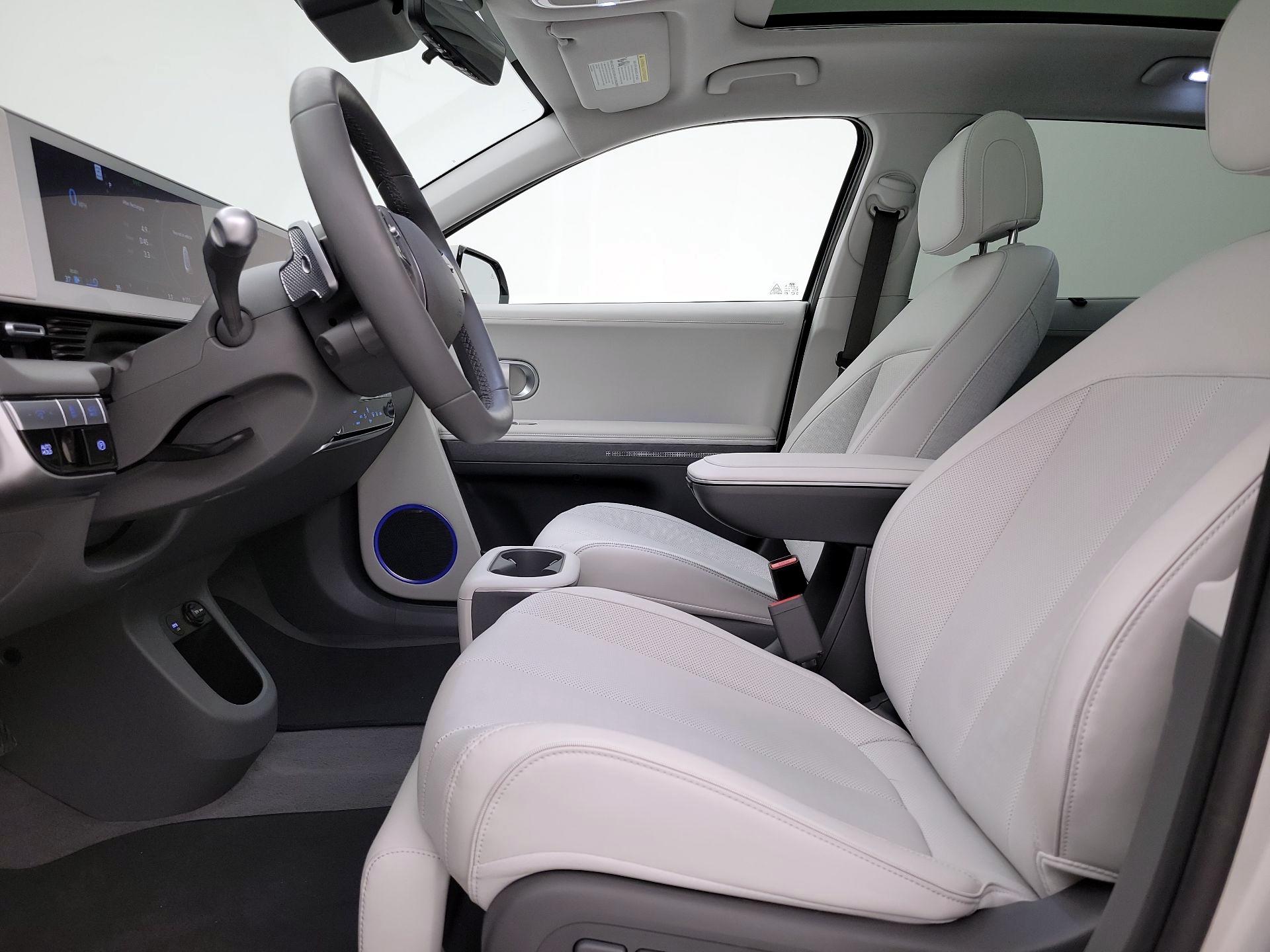 Thumbnail: 2024 Hyundai Ioniq 5 - 11