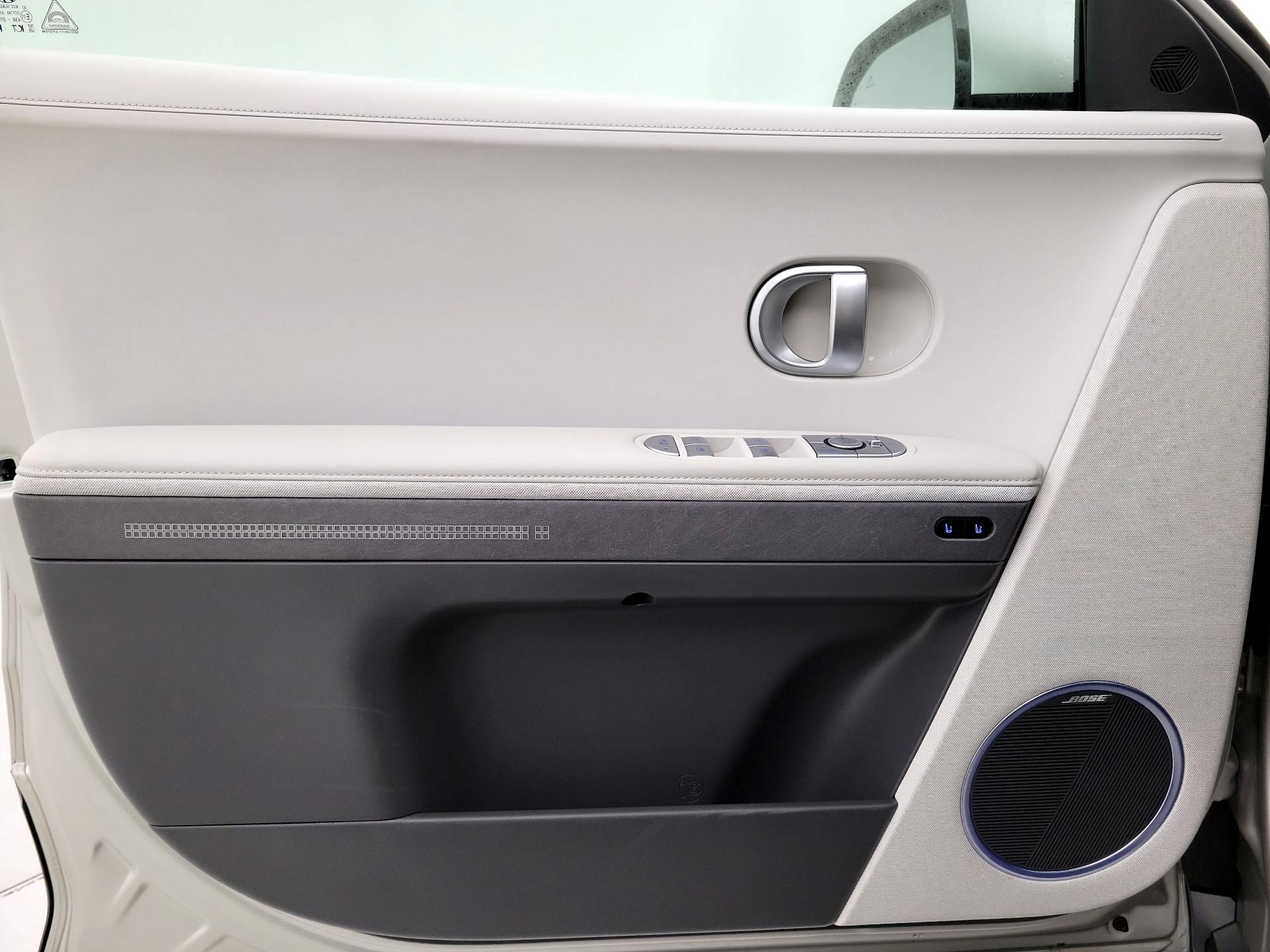 Thumbnail: 2024 Hyundai Ioniq 5 - 12